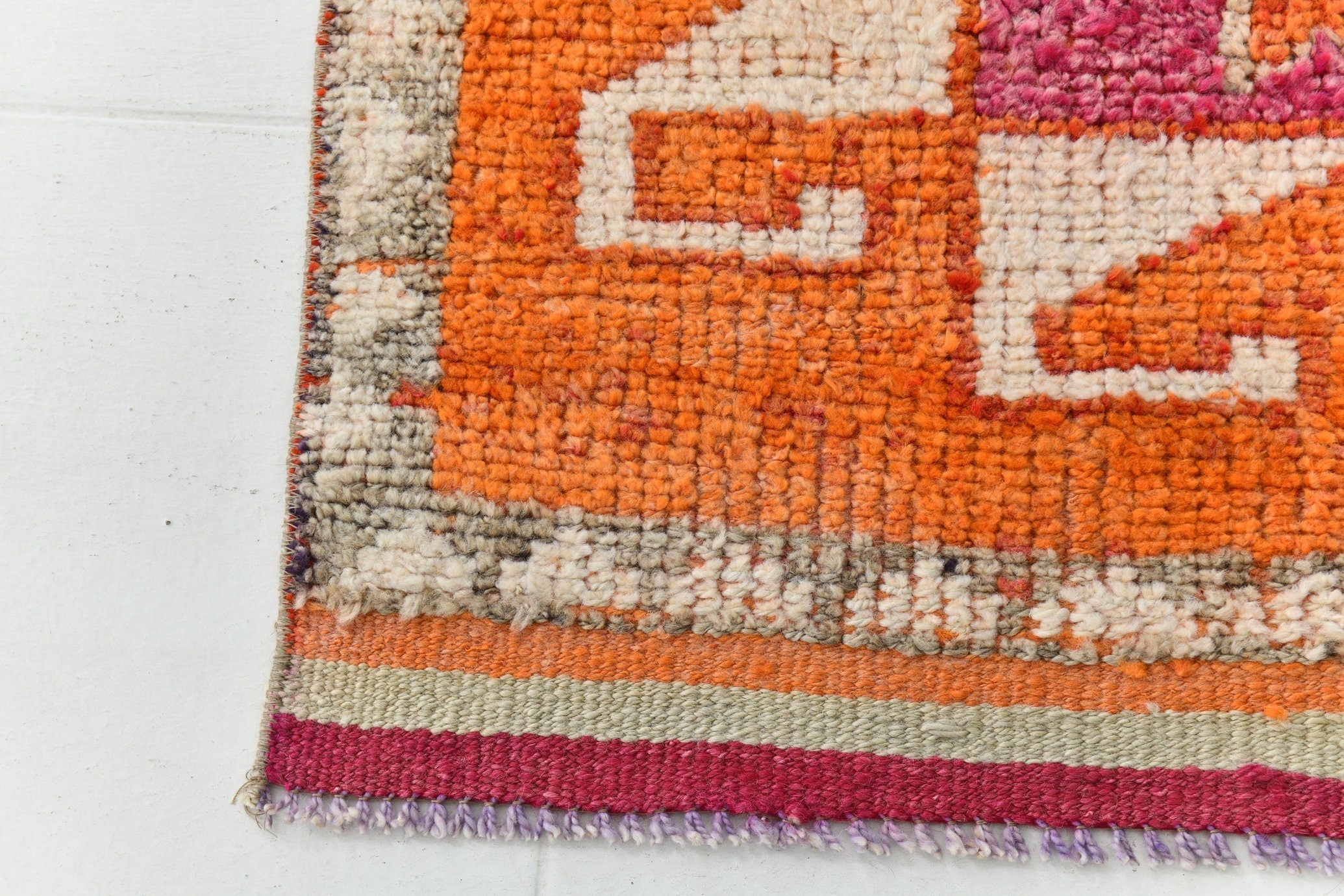 Turkish Vintage Herki Rug 11’5’ x 3’1’