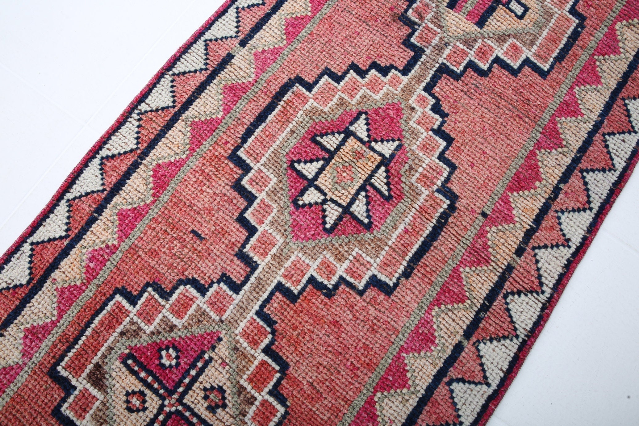 Turkish Vintage Herki Rug 2’10’’ x 10’12’’