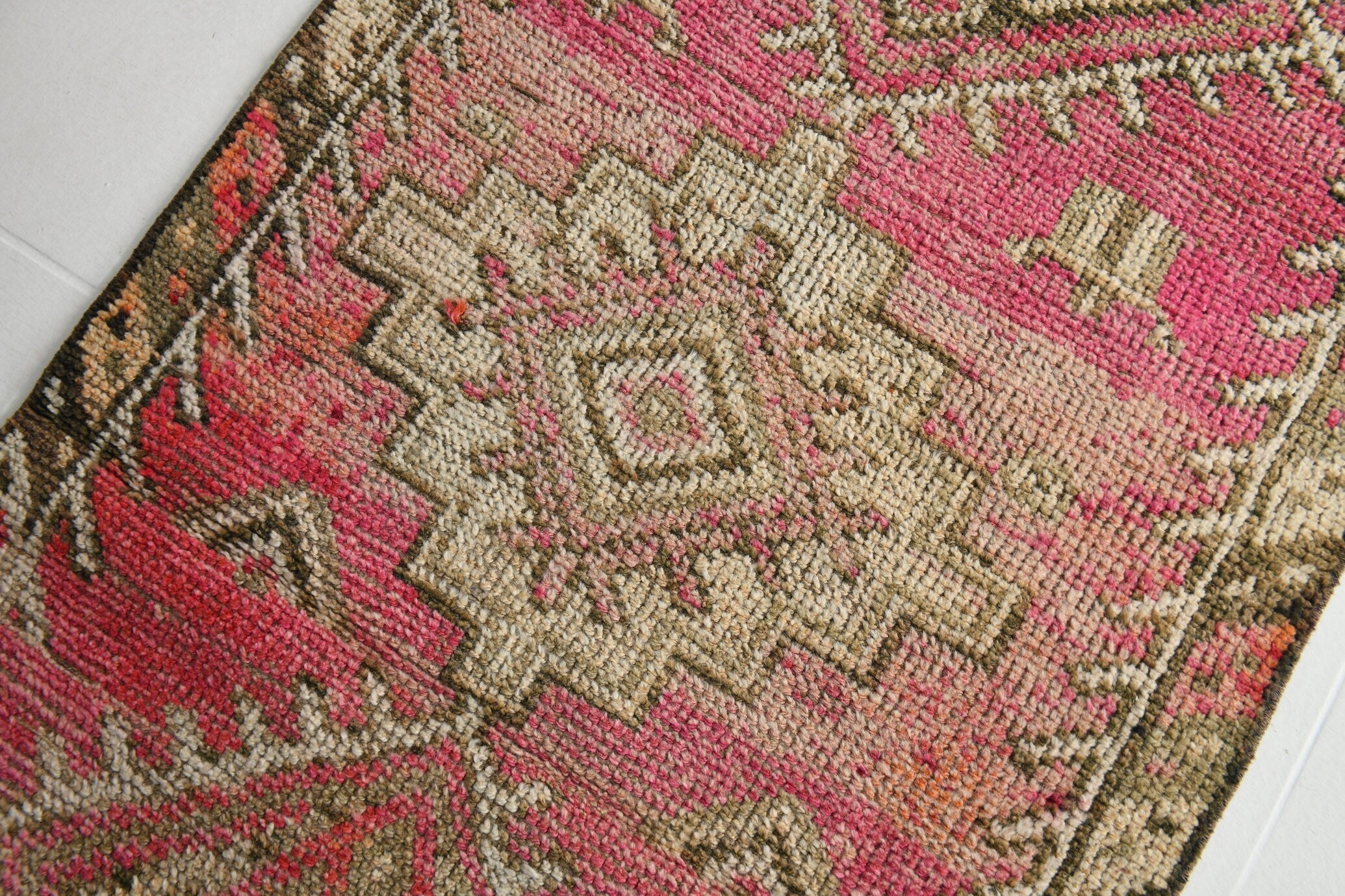 Turkish Vintage Herki Rug 2’6’’ x 10’10’’