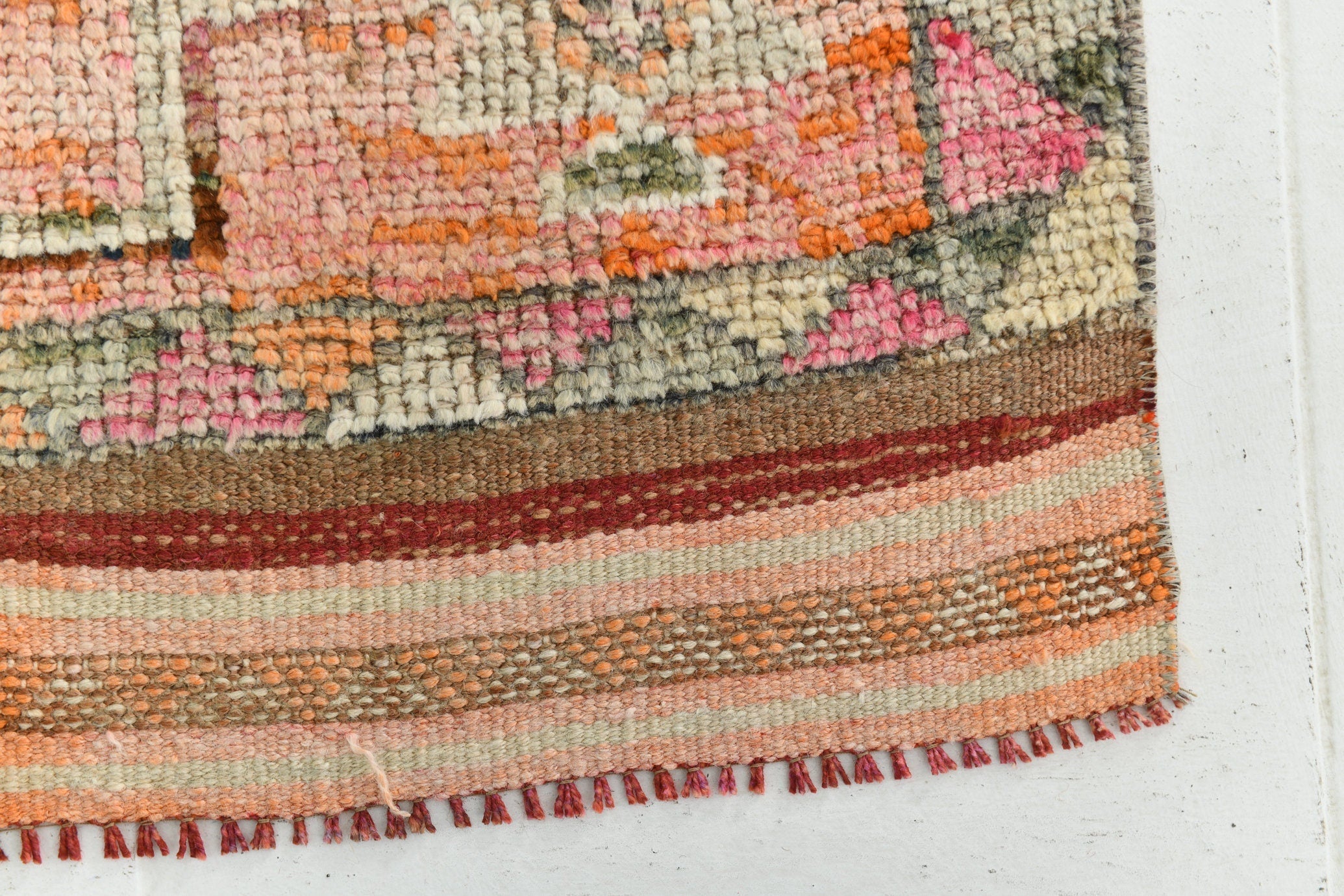 Turkish Vintage Herki Rug 2’6’ x 11’2’