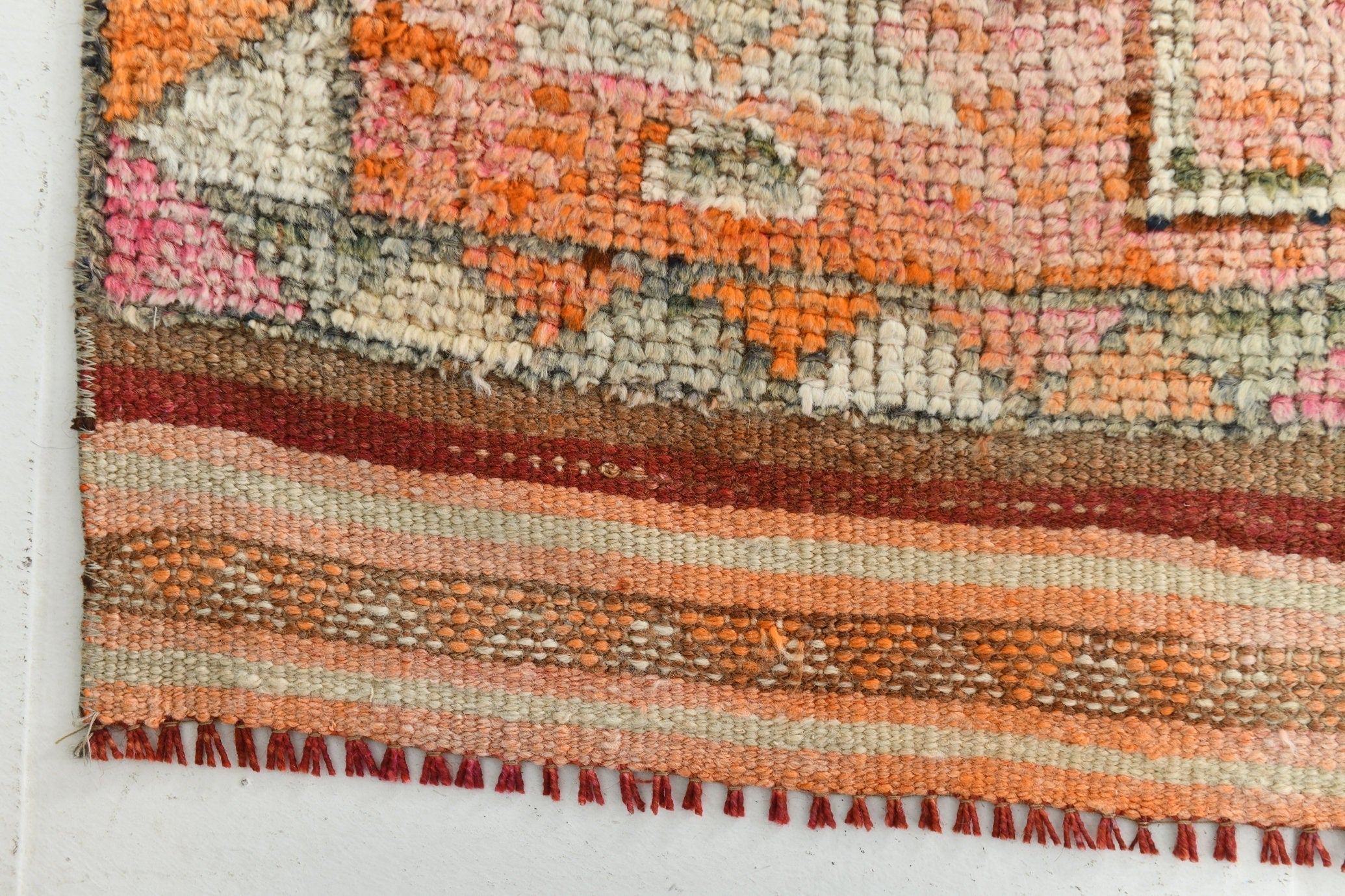 Turkish Vintage Herki Rug 2’6’ x 11’2’