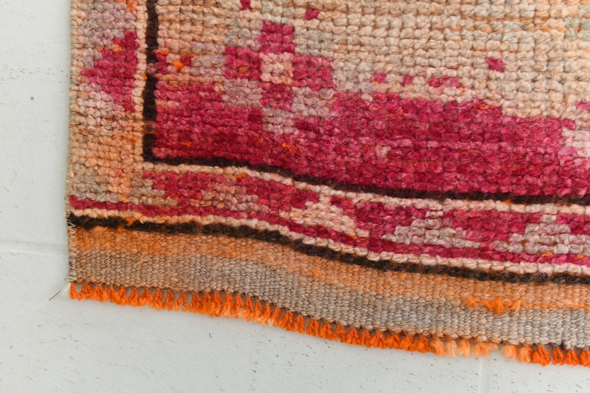 Turkish Vintage Herki Rug 2’6’ x 11’6’