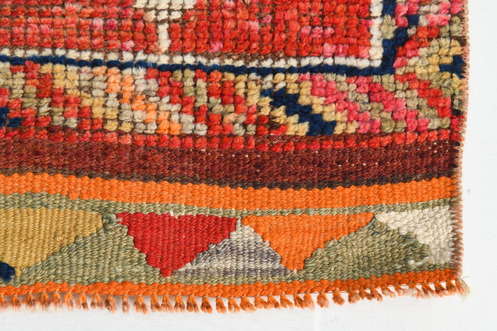 Turkish Vintage Herki Rug 2’6’ x 12’5’
