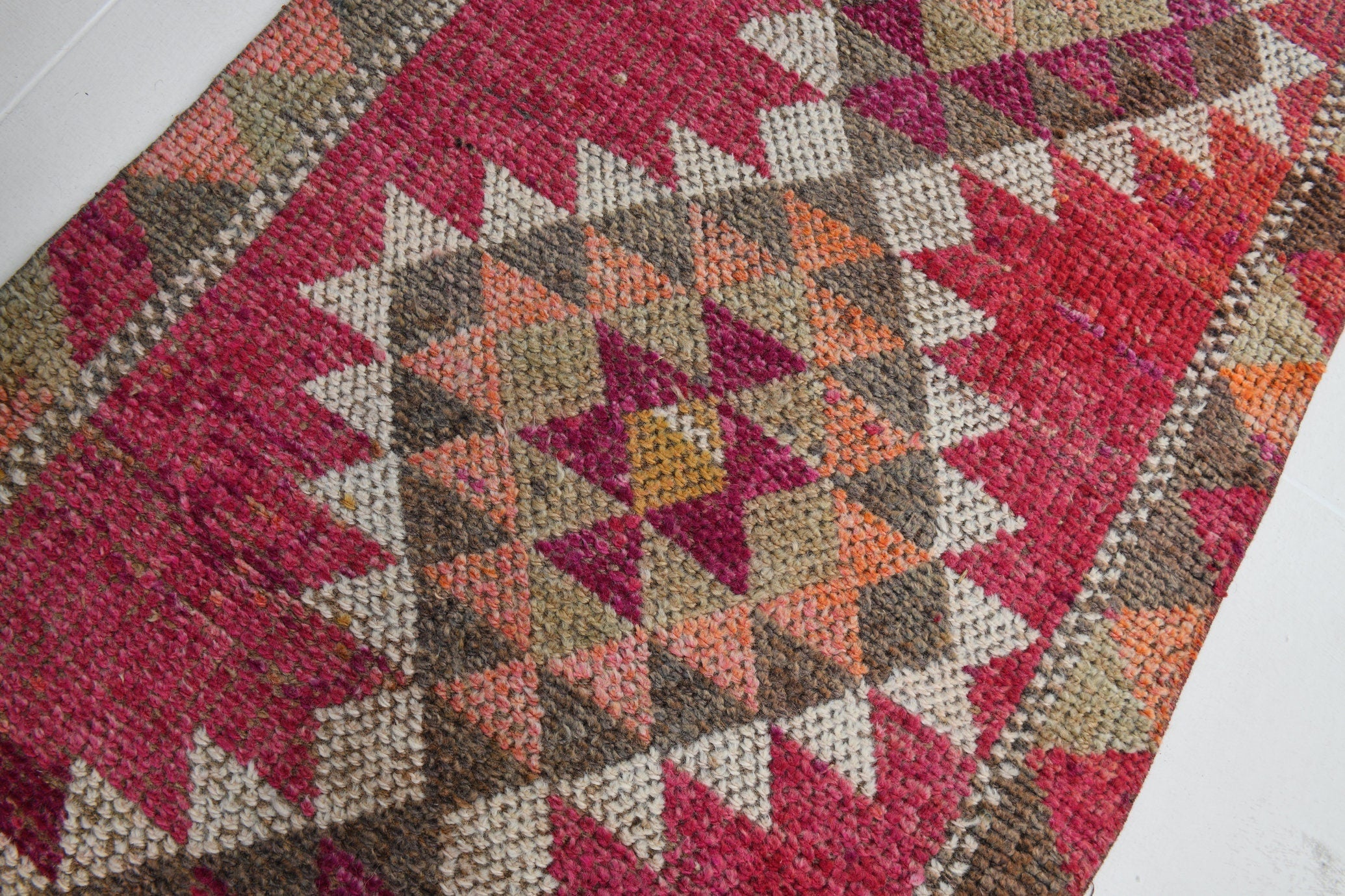Turkish Vintage Herki Rug 2’6’ x 13’5’