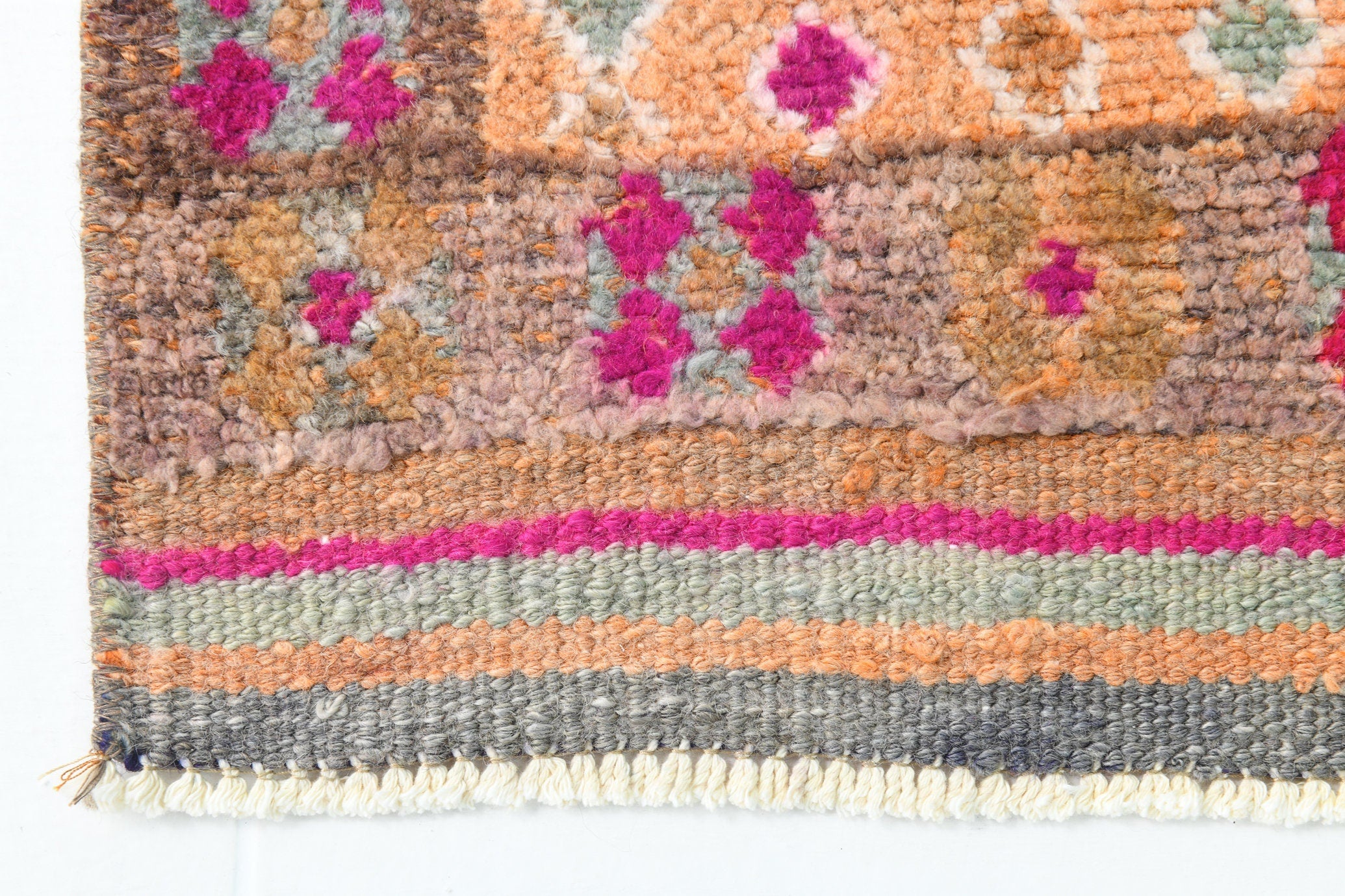 Turkish Vintage Herki Rug 2’9’’ x 10’5’’