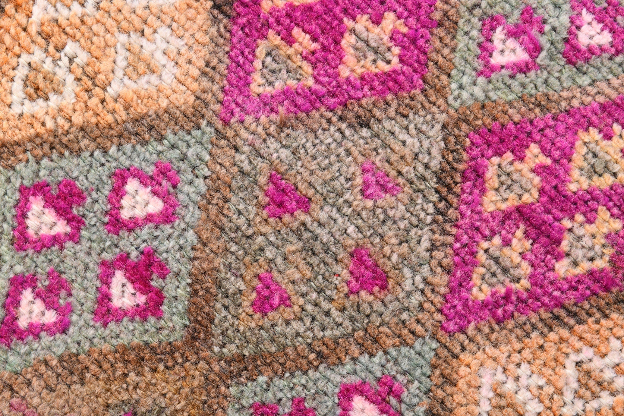 Turkish Vintage Herki Rug 2’9’’ x 10’5’’