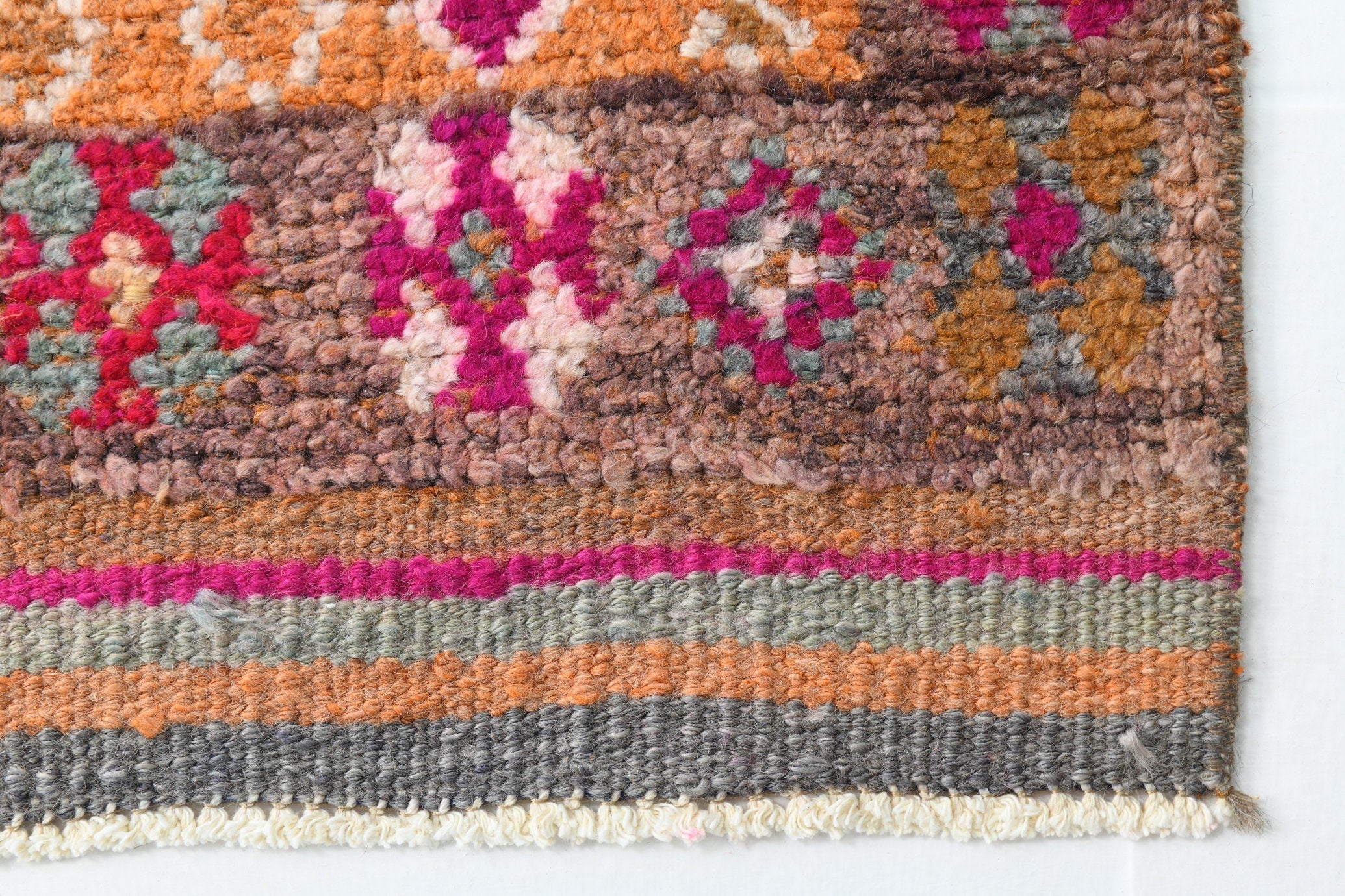 Turkish Vintage Herki Rug 2’9’’ x 10’5’’