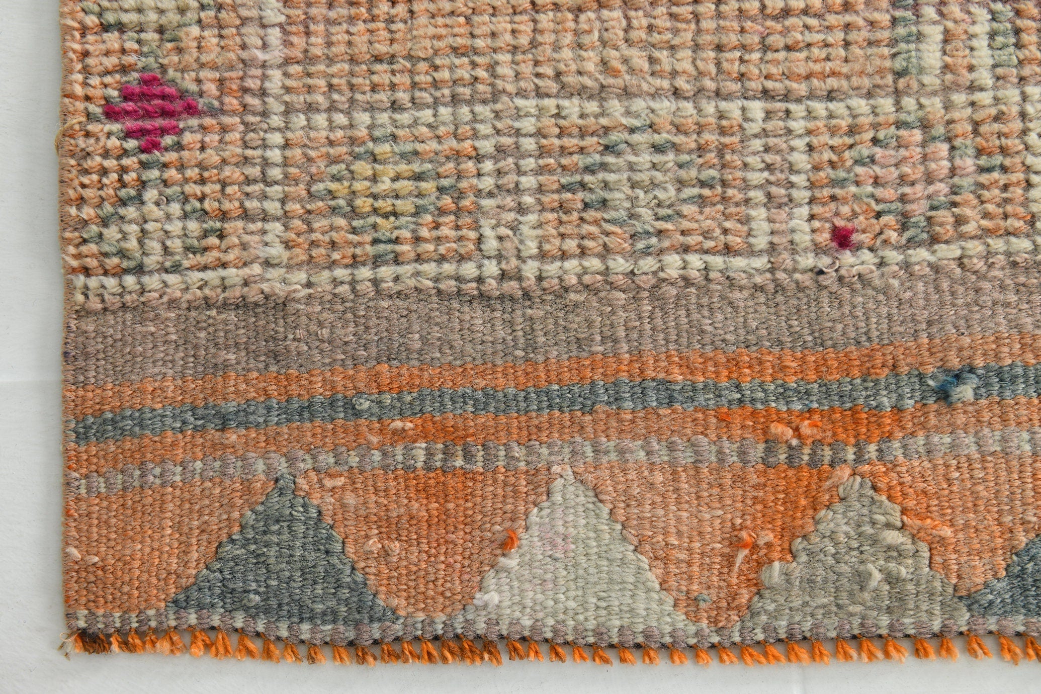 Turkish Vintage Herki Rug 2’9’ x 10’5’
