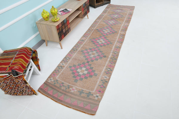 Turkish Vintage Herki Rug 2’9’ x 11’5’