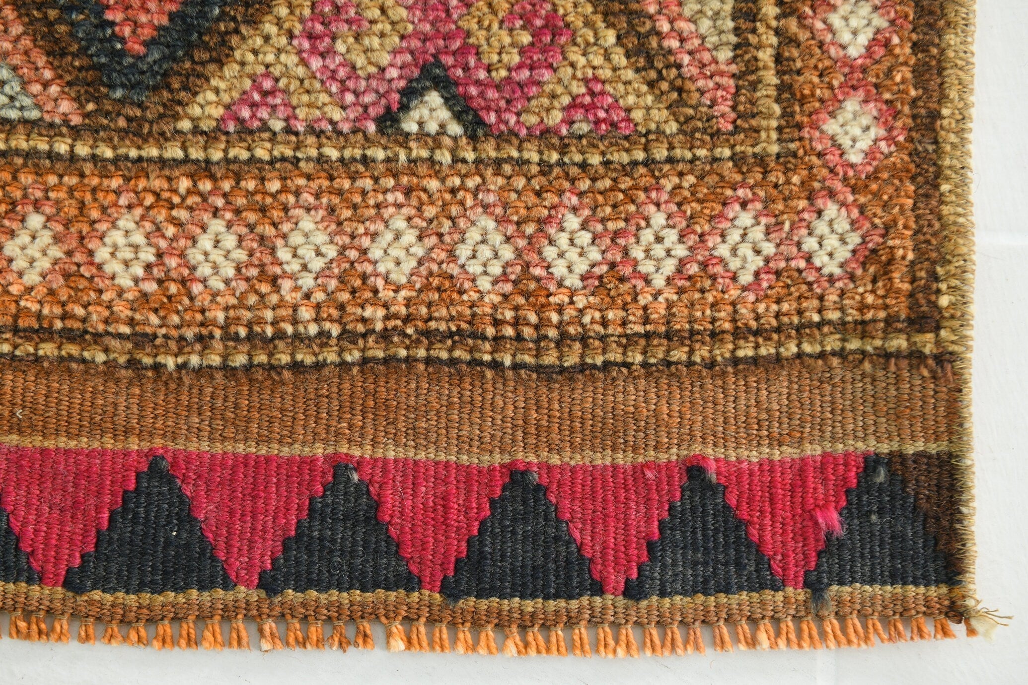Turkish Vintage Herki Rug 2’9’ x 13’7’