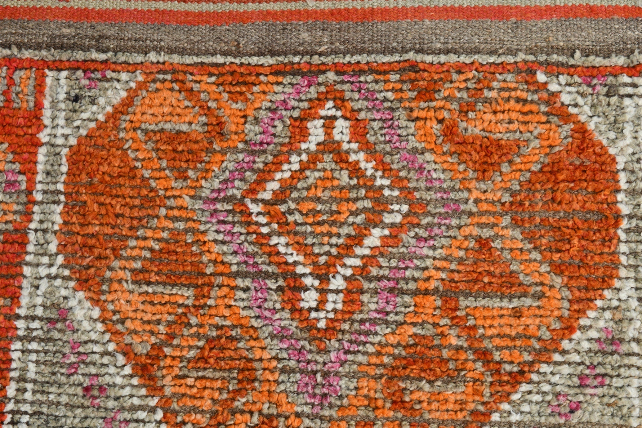 Turkish Vintage Herki Rug 2’9’’ x 9’12’’