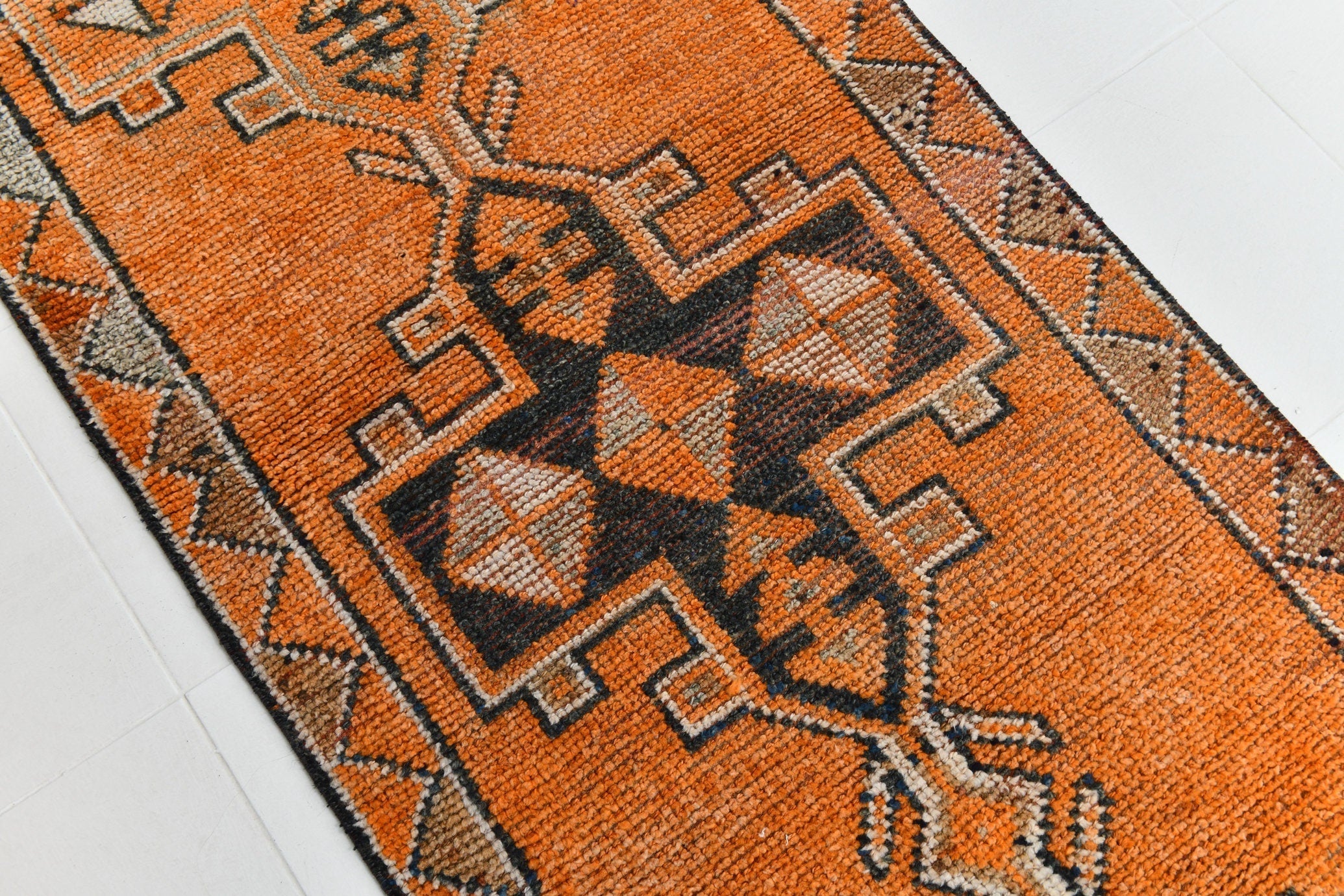 Turkish Vintage Herki Rug 3’0’’ x 11’0’’