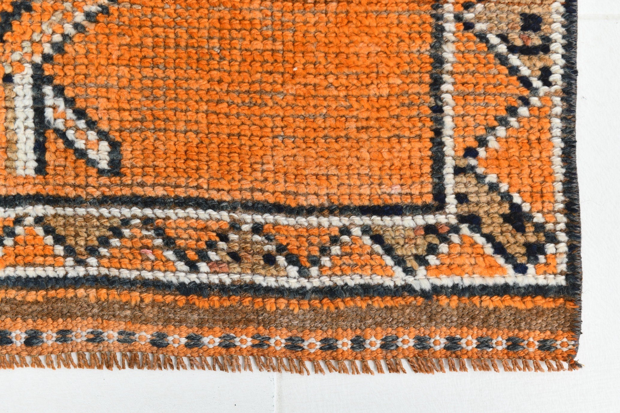 Turkish Vintage Herki Rug 3’0’’ x 11’0’’