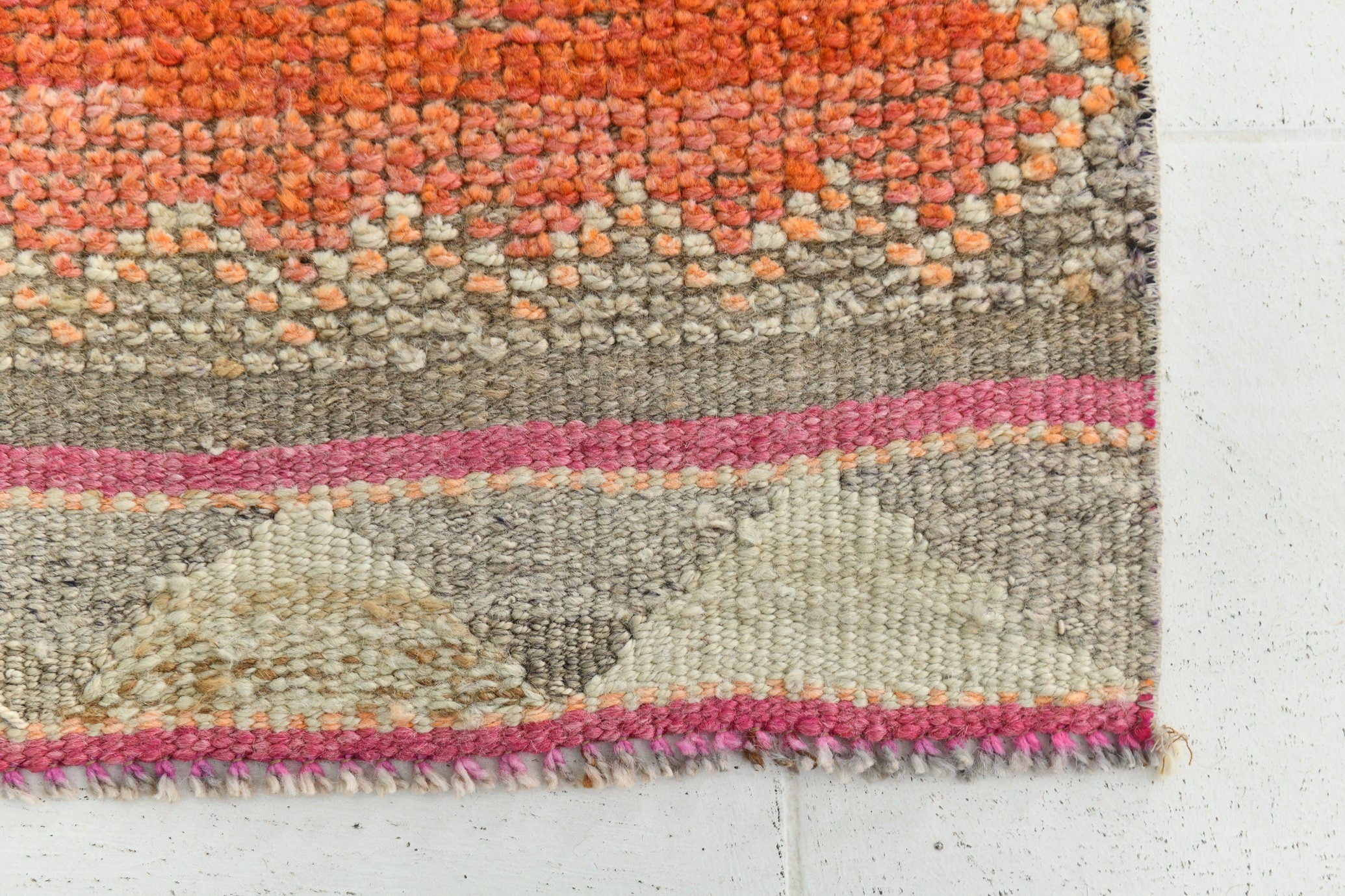 Turkish Vintage Herki Rug 3’1’ x 10’9’