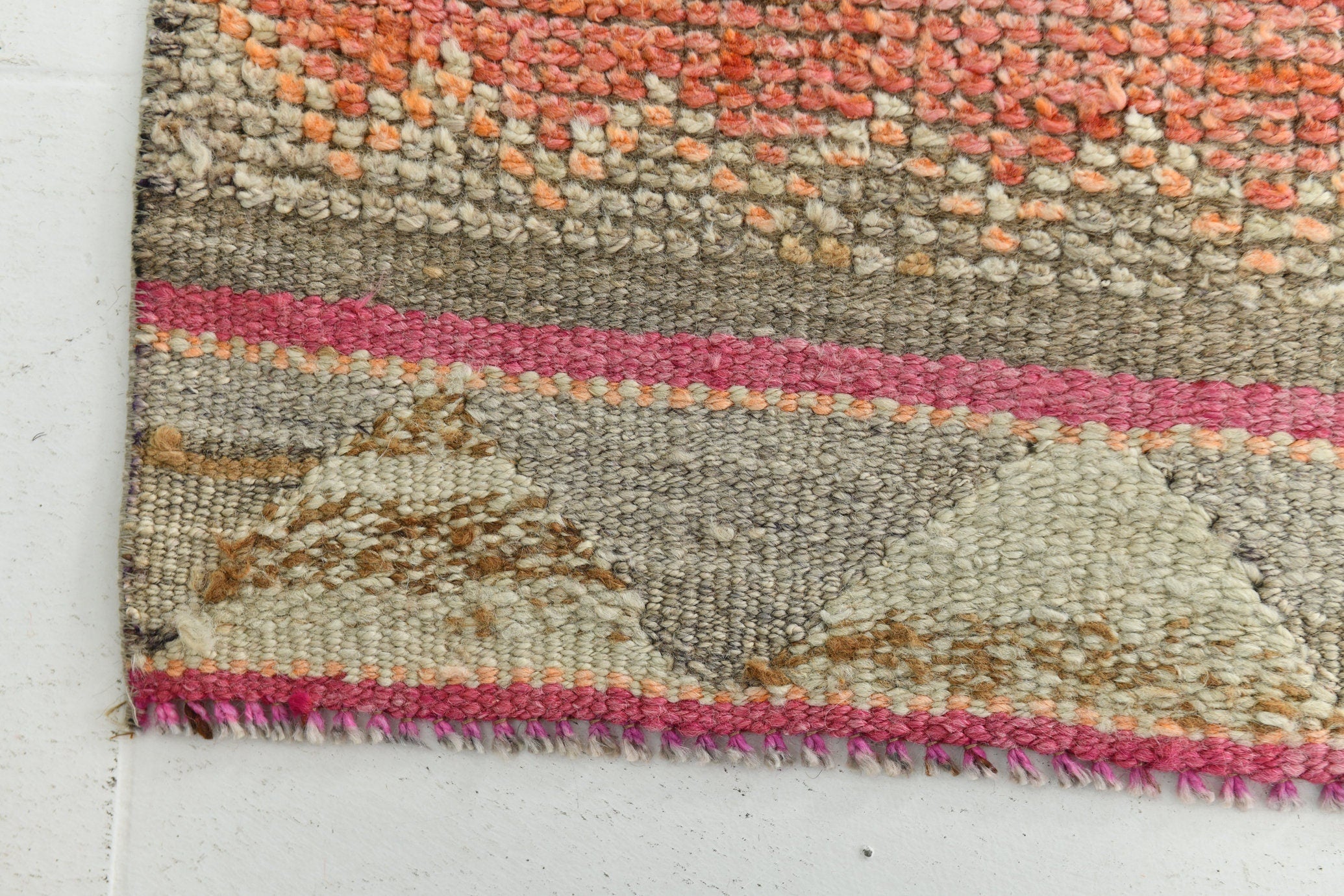 Turkish Vintage Herki Rug 3’1’ x 10’9’