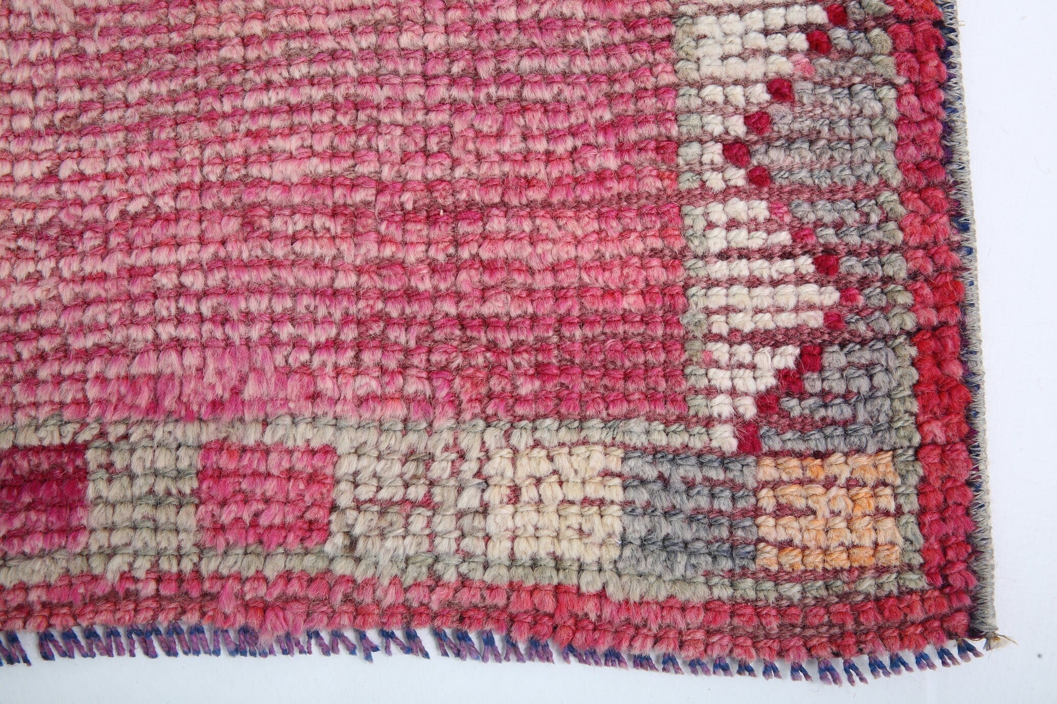 Turkish Vintage Herki Rug 3’2’ x 10’4’