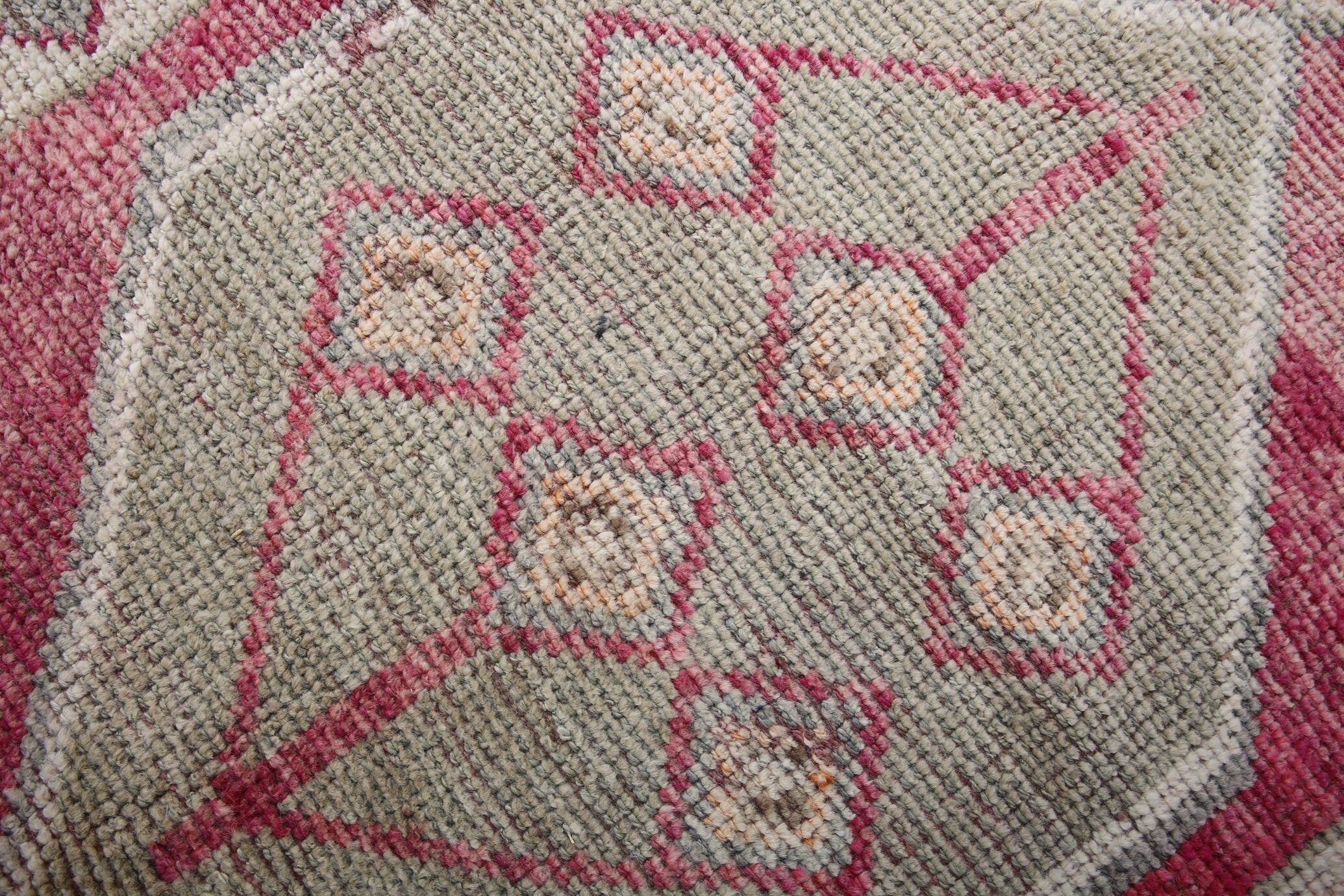 Turkish Vintage Herki Rug 3’2’ x 10’4’