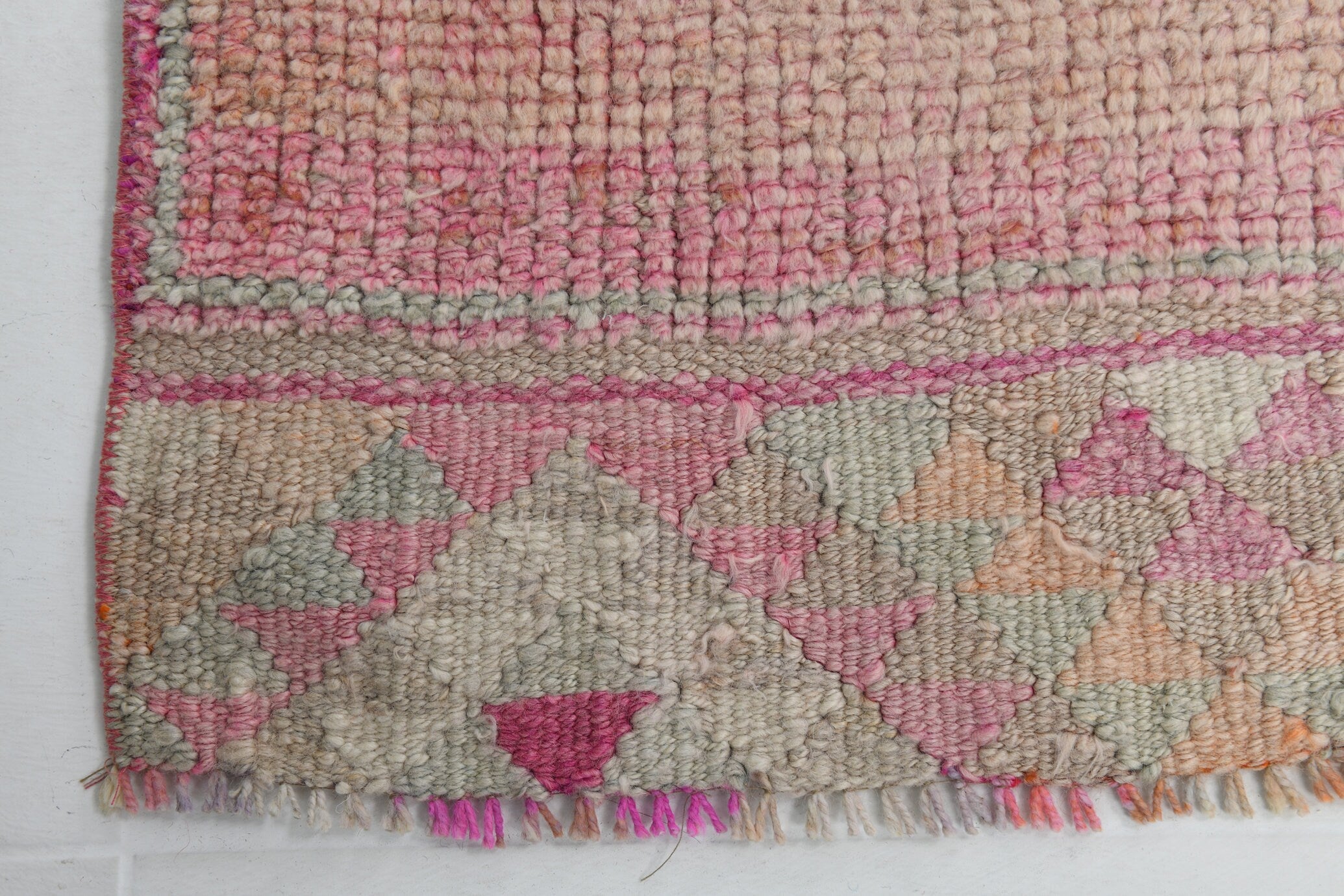 Turkish Vintage Herki Rug 3’3’ x 9’11’