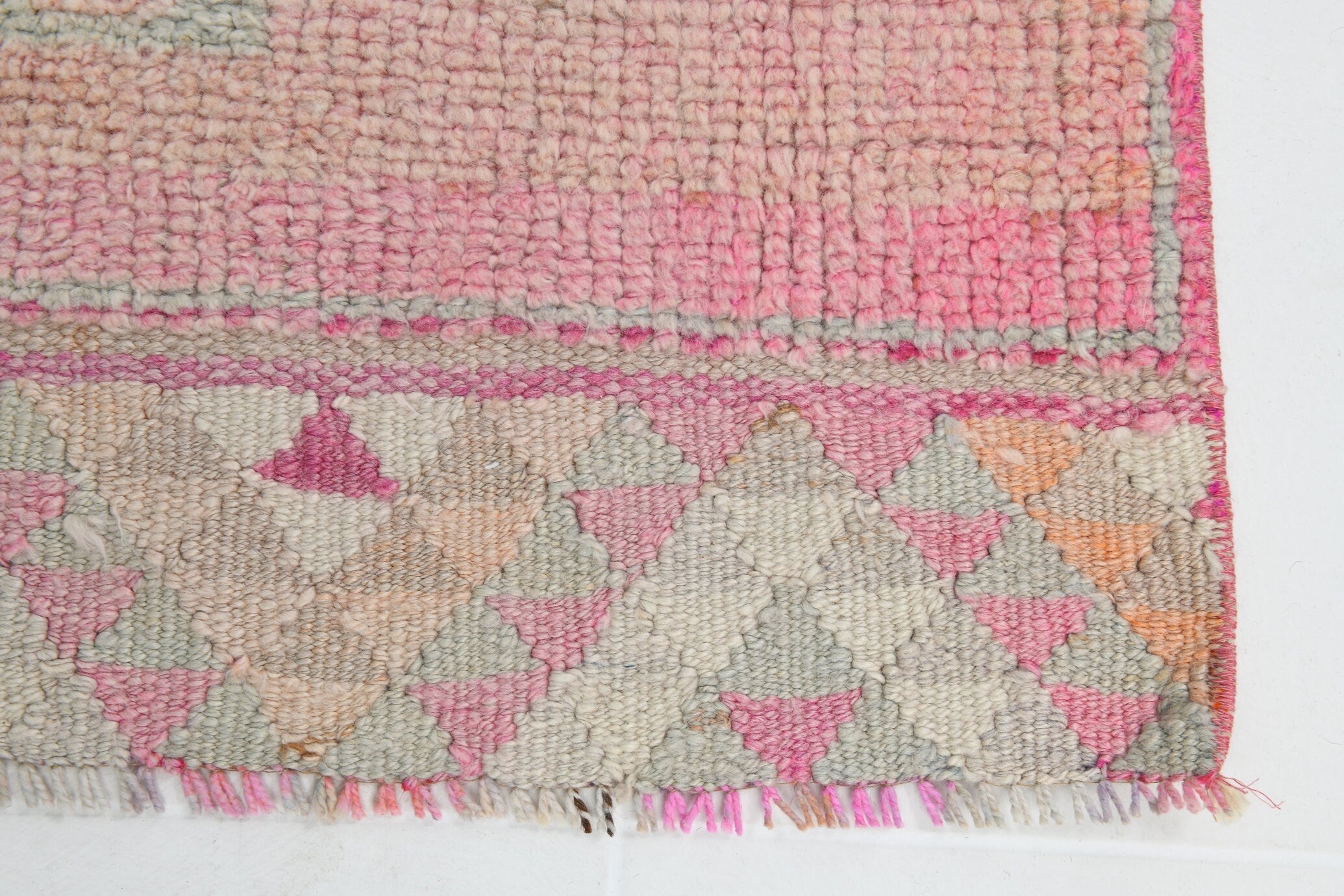 Turkish Vintage Herki Rug 3’3’ x 9’11’