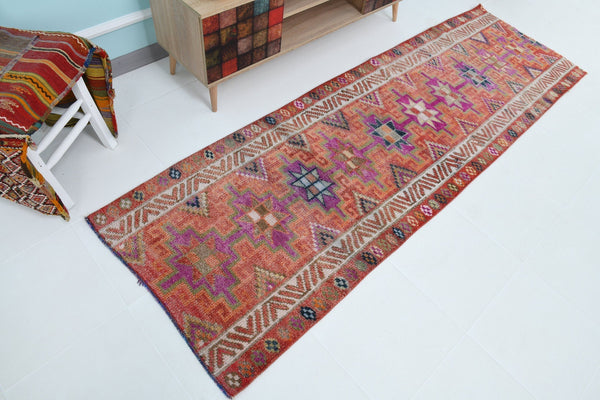 Turkish Vintage Herki Rug 8’10’ x 2’10’