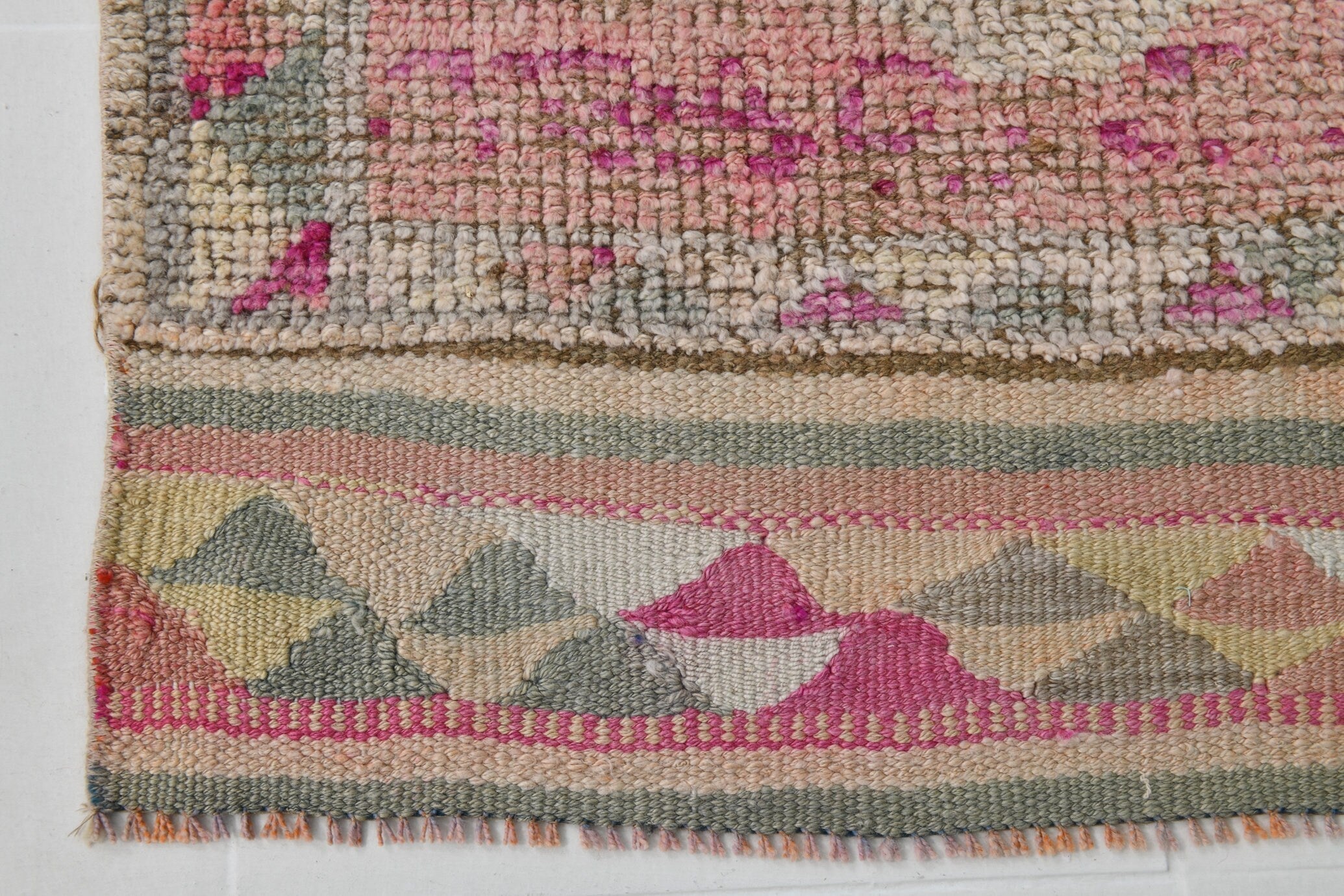 Turkish Vintage Herki Rug 9’3’ x 2’11’