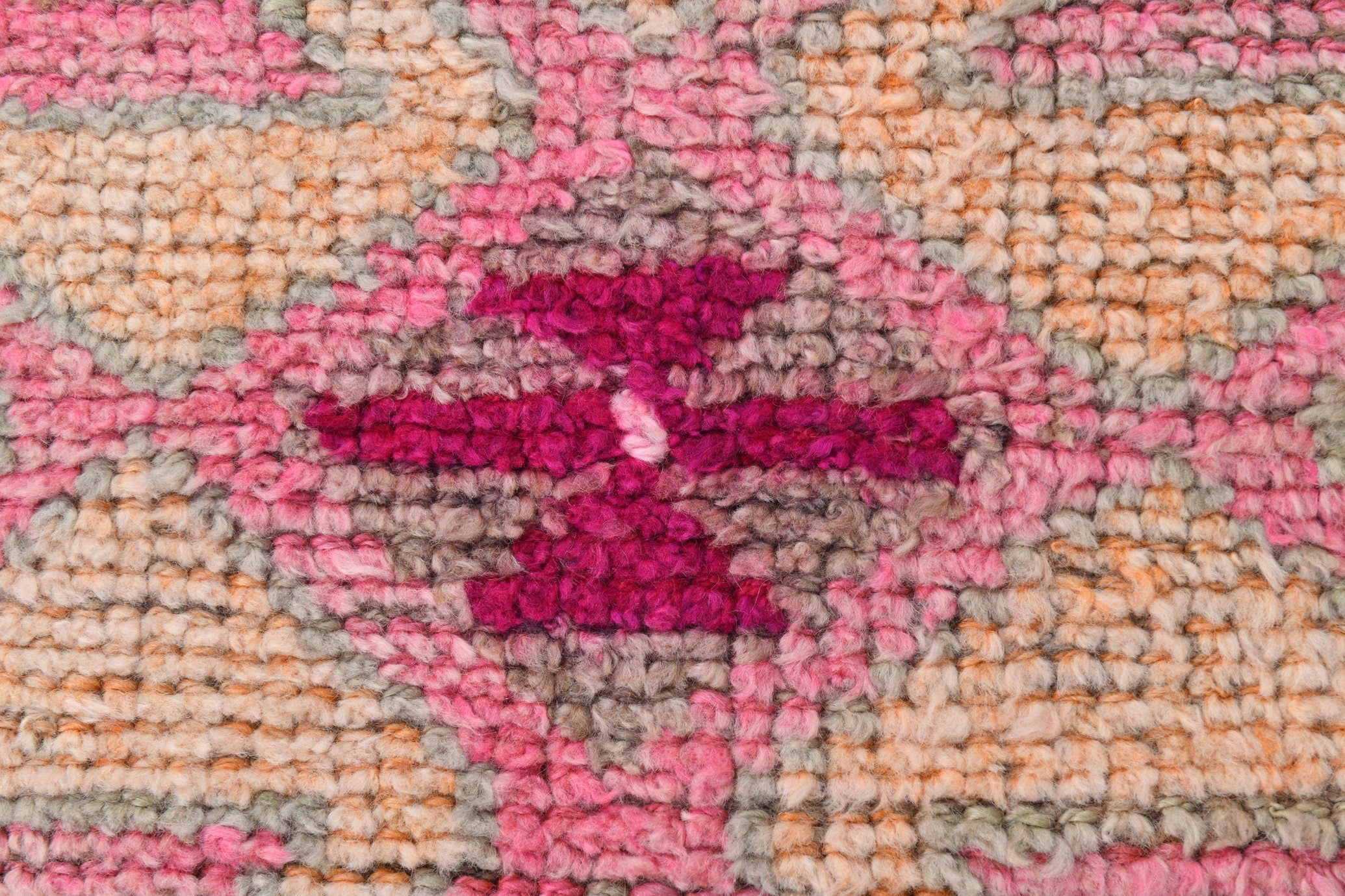 Turkish Vintage Herki Rug 9’6’ x 3’1’