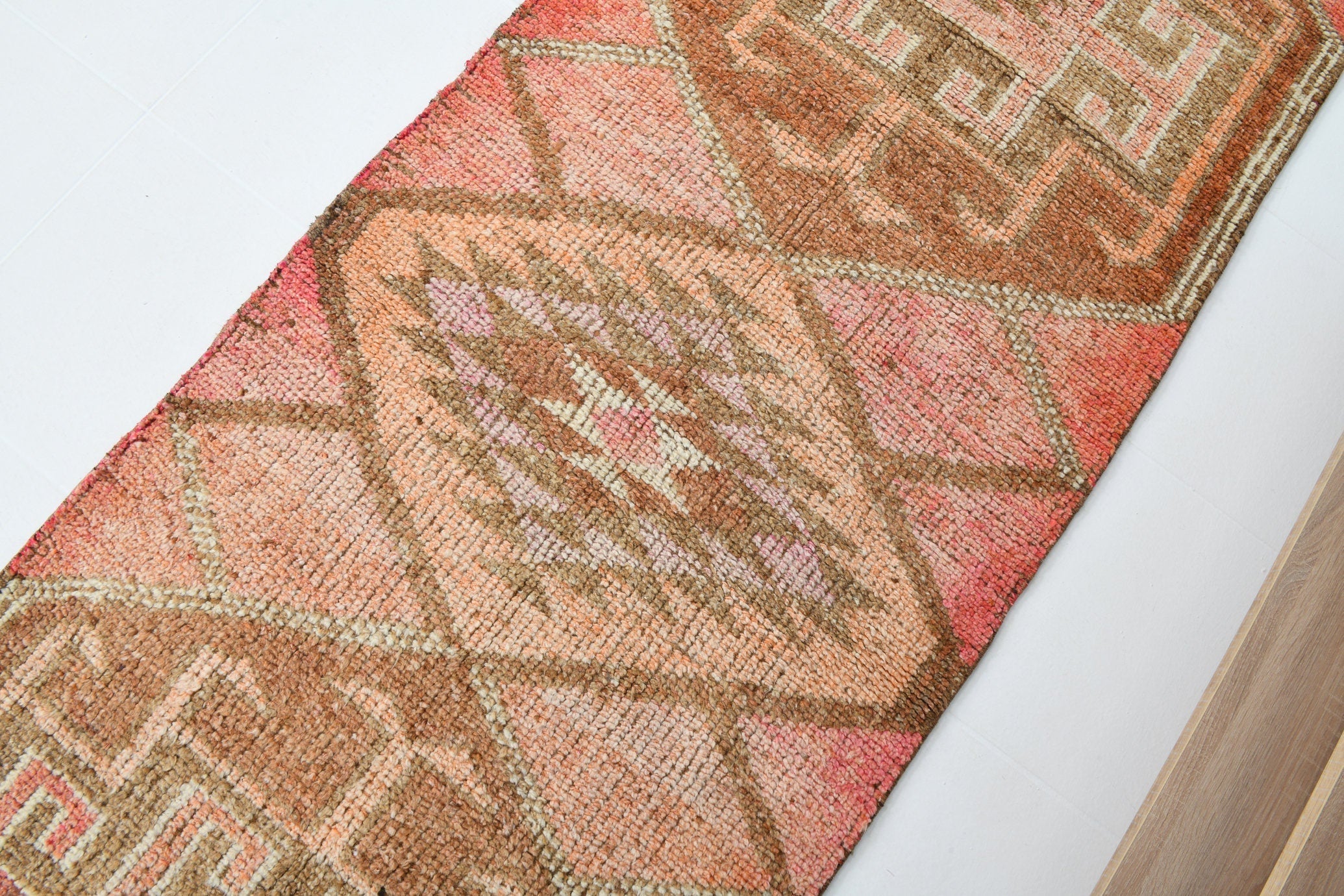 Turkish Vintage Herki Rug 9’7’ x 3’1’