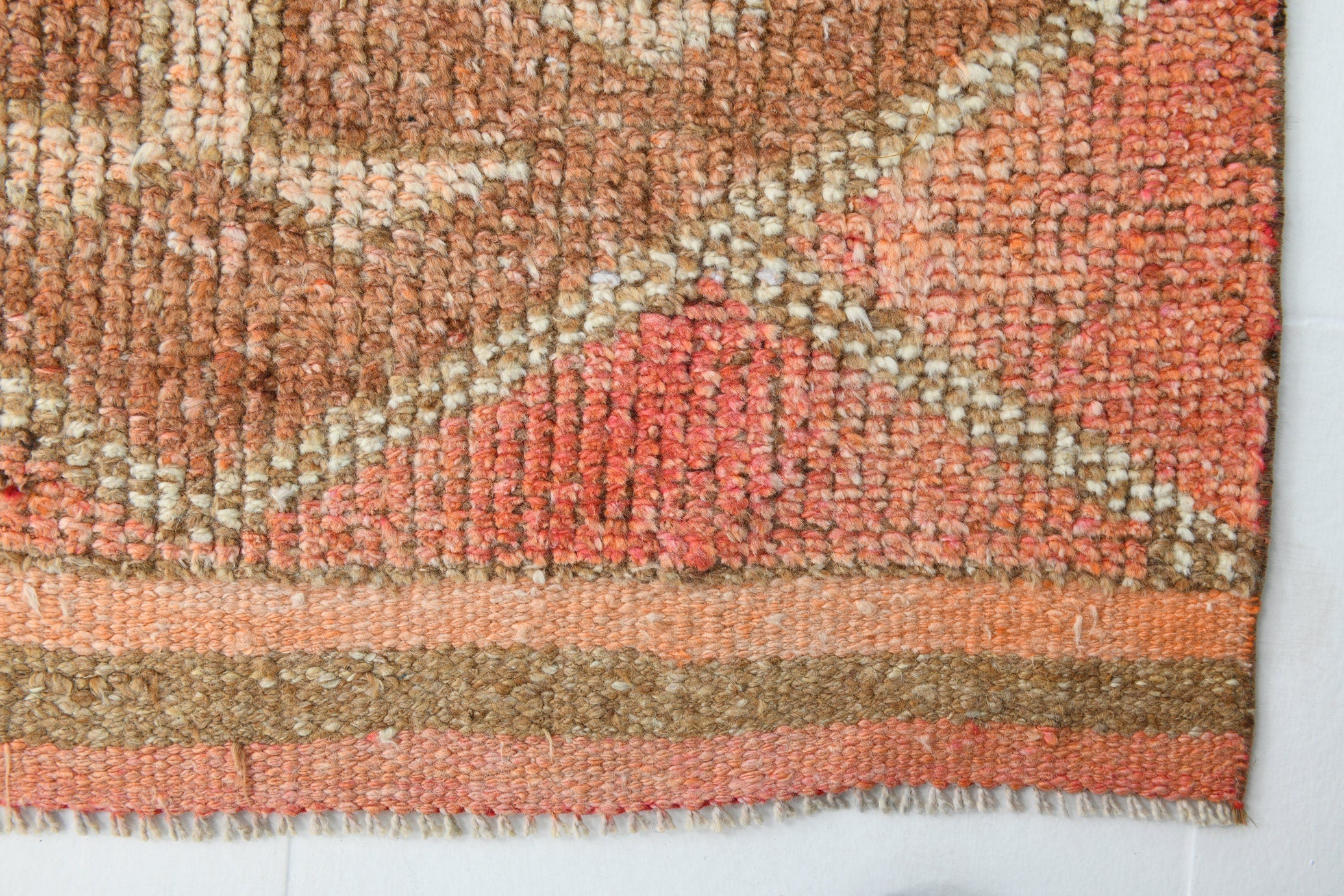 Turkish Vintage Herki Rug 9’7’ x 3’1’