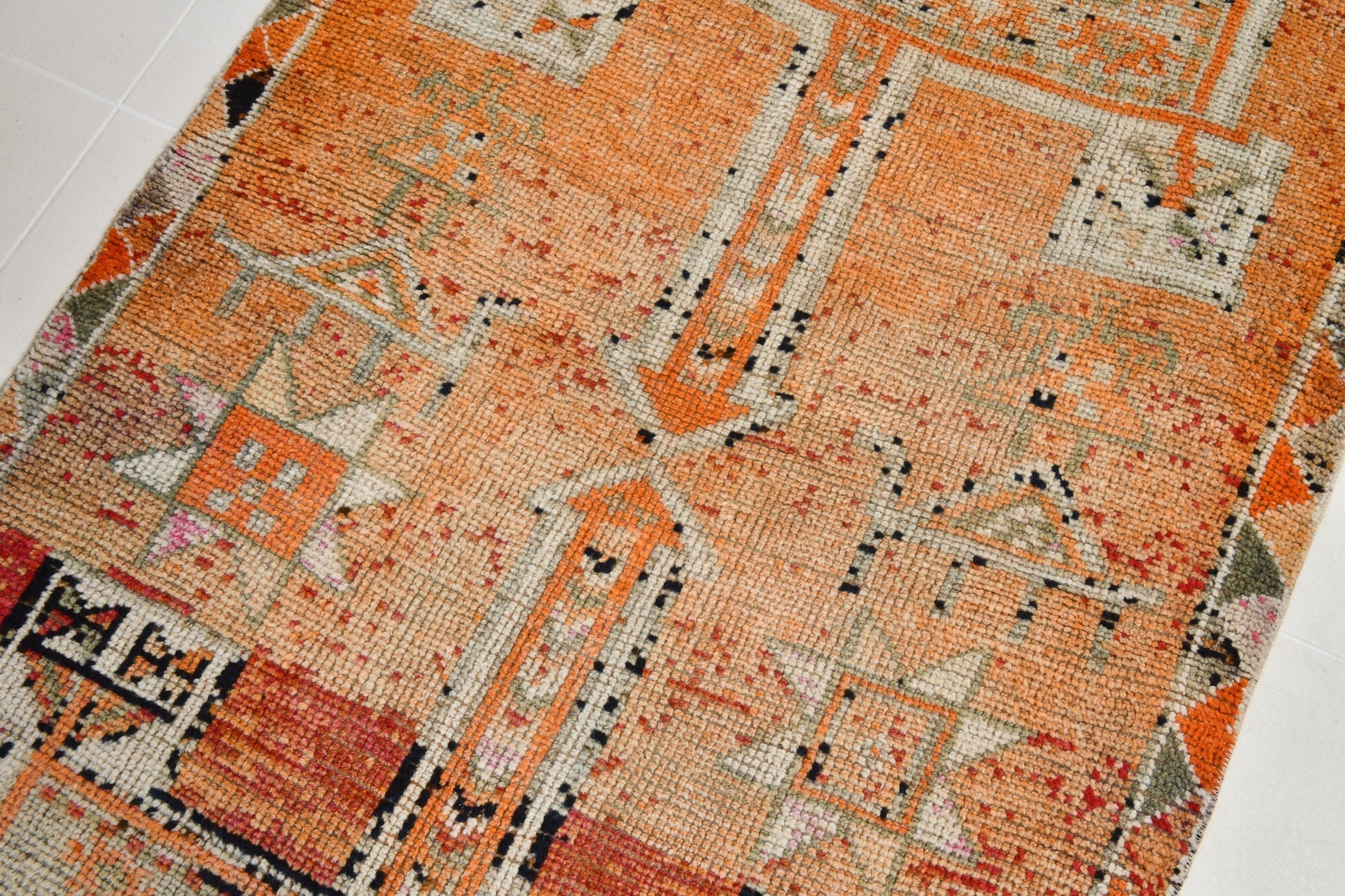 Turkish Vintage Herki Rug3’11’ x 11’4’