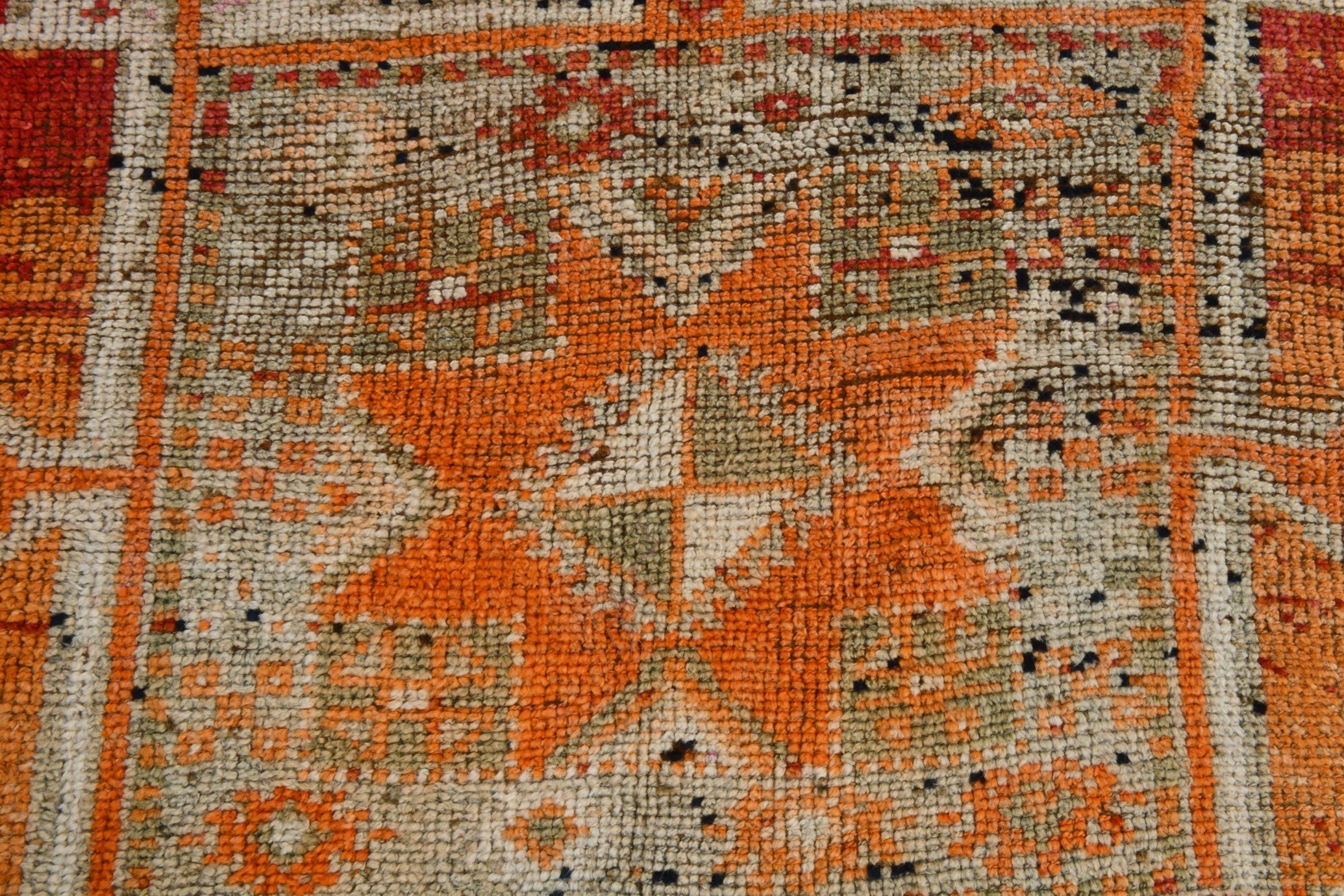 Turkish Vintage Herki Rug3’11’ x 11’4’