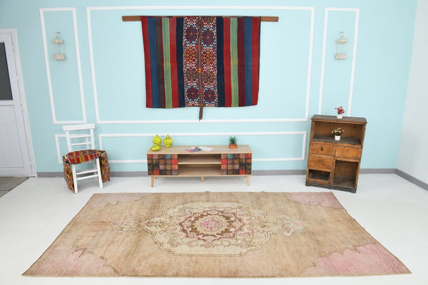 Turkish Vintage Kars Rug 9’11’ x 5’5’
