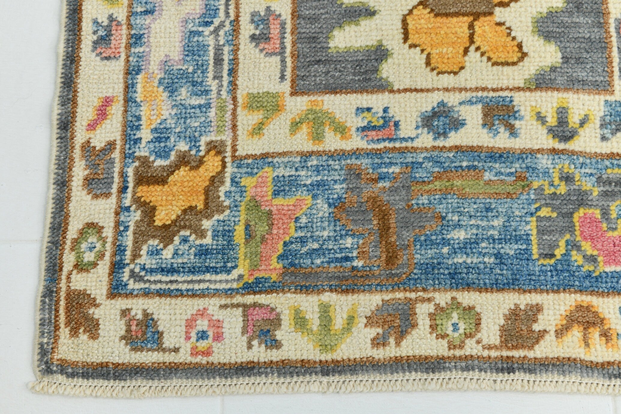 Turkish Vintage Oushak Rug 2’11’ x 10’9’