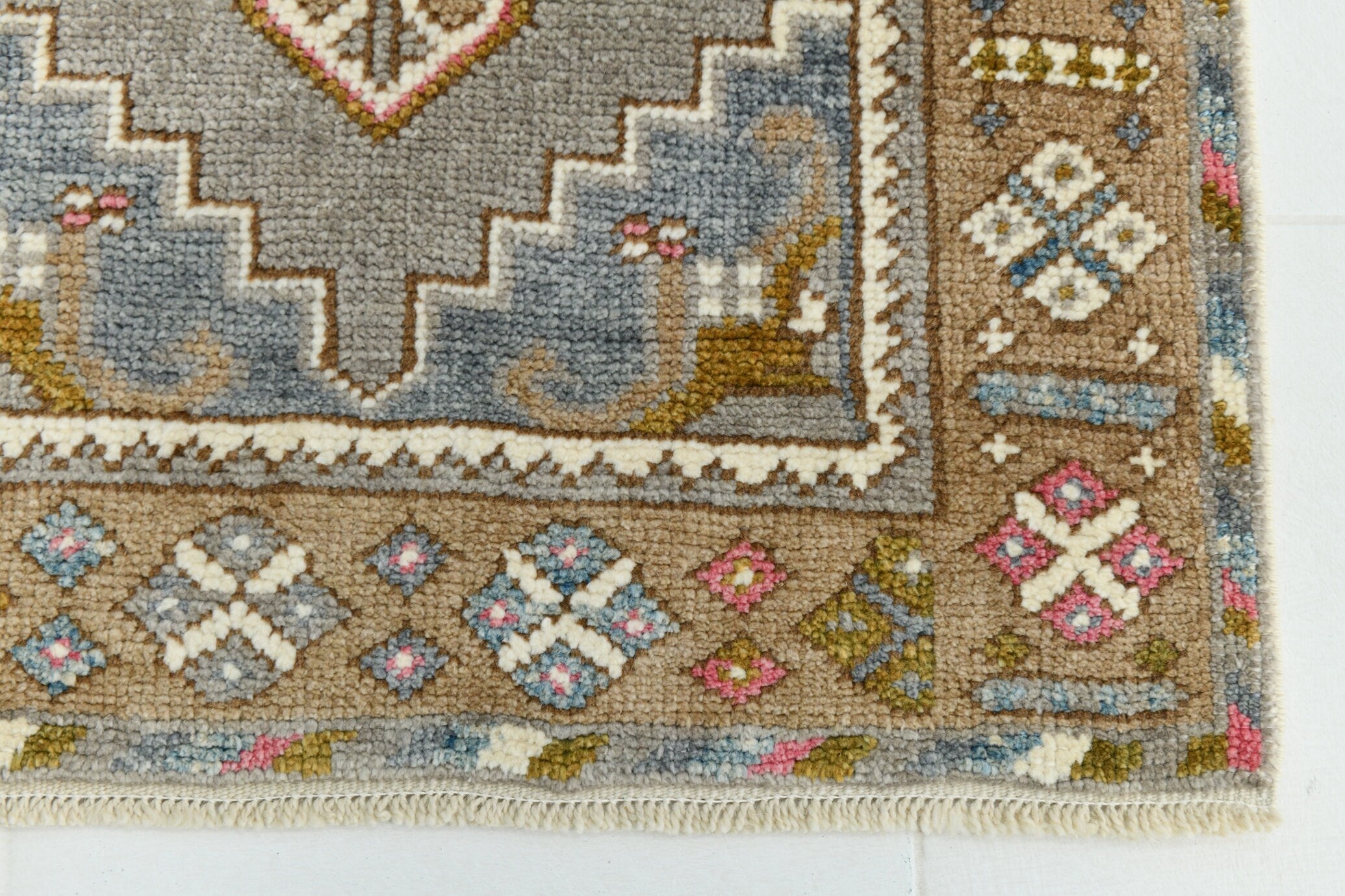 Turkish Vintage Oushak Rug 2’9’’ x 10’11’’