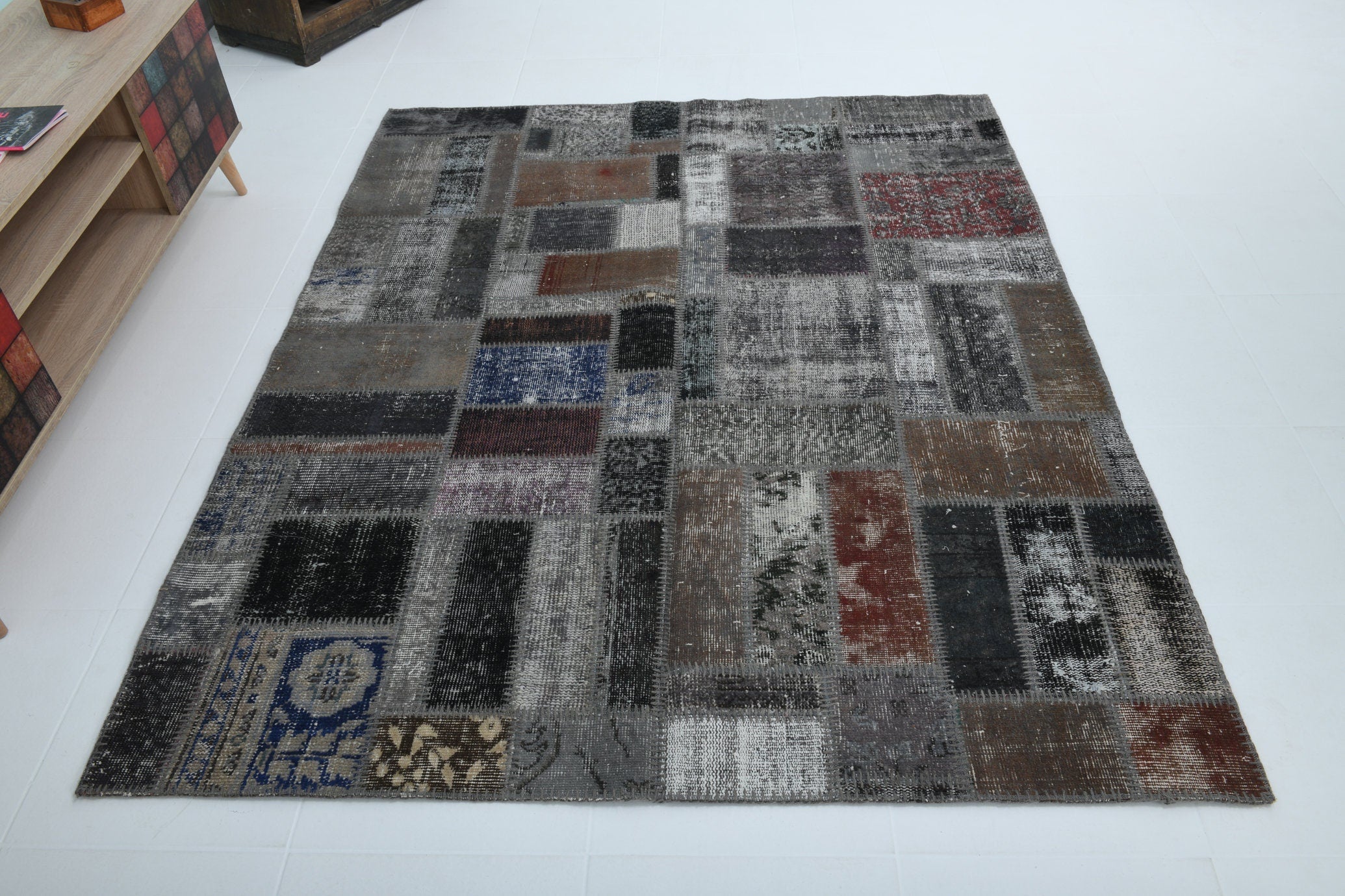Turkish Vintage Patchwork Rug 5’5’ x 6’9’