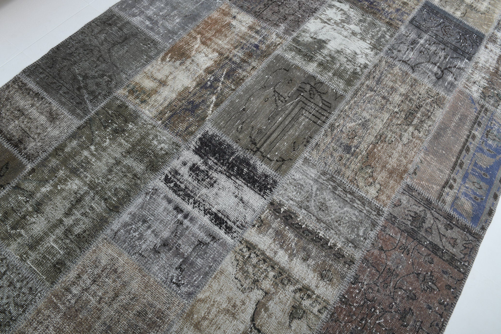 Turkish Vintage Patchwork Rug 9’11’ x 6’7’
