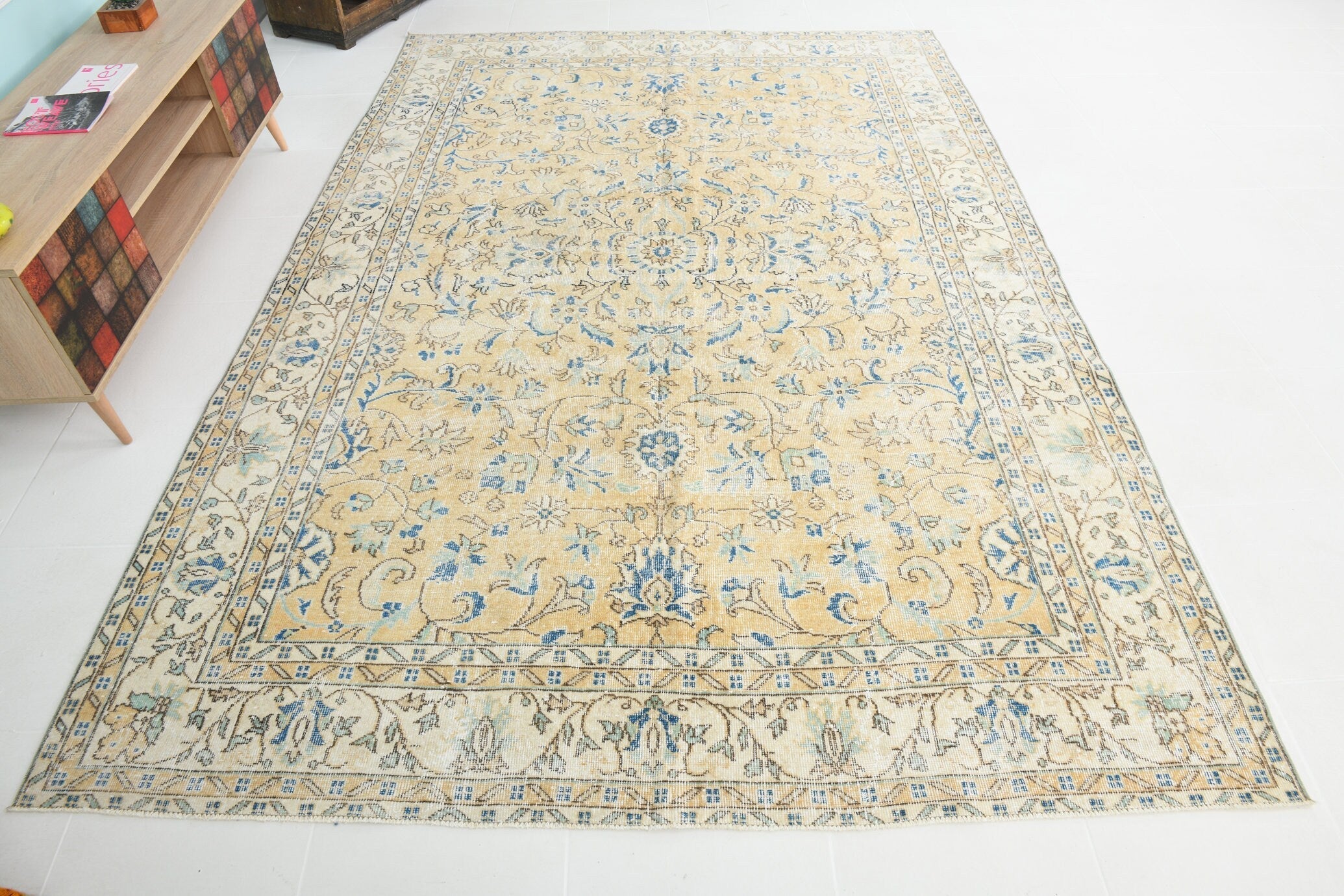 Turkish Vintage Rug 10’1’ x 6’11’