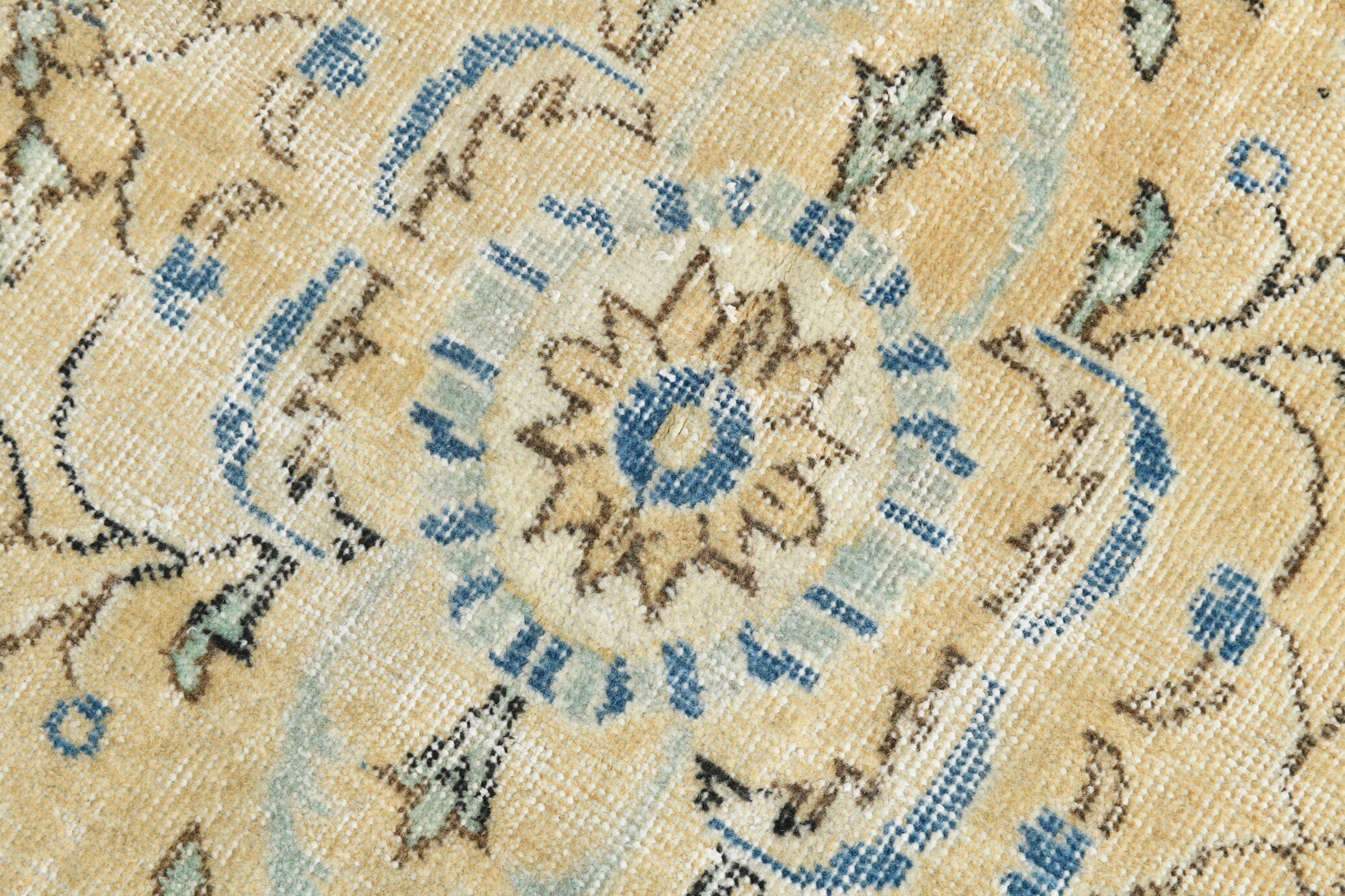 Turkish Vintage Rug 10’1’ x 6’11’