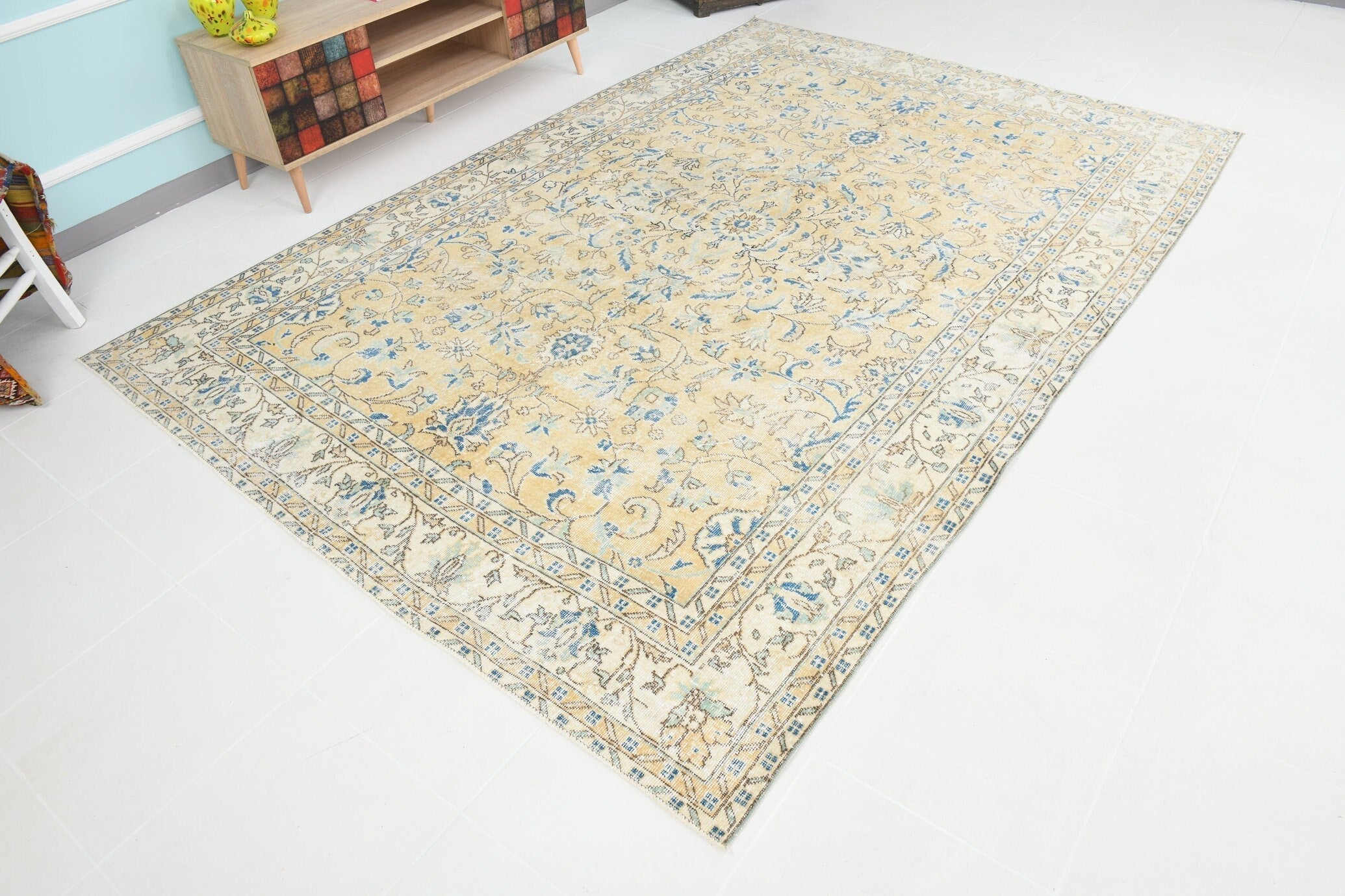 Turkish Vintage Rug 10’1’ x 6’11’