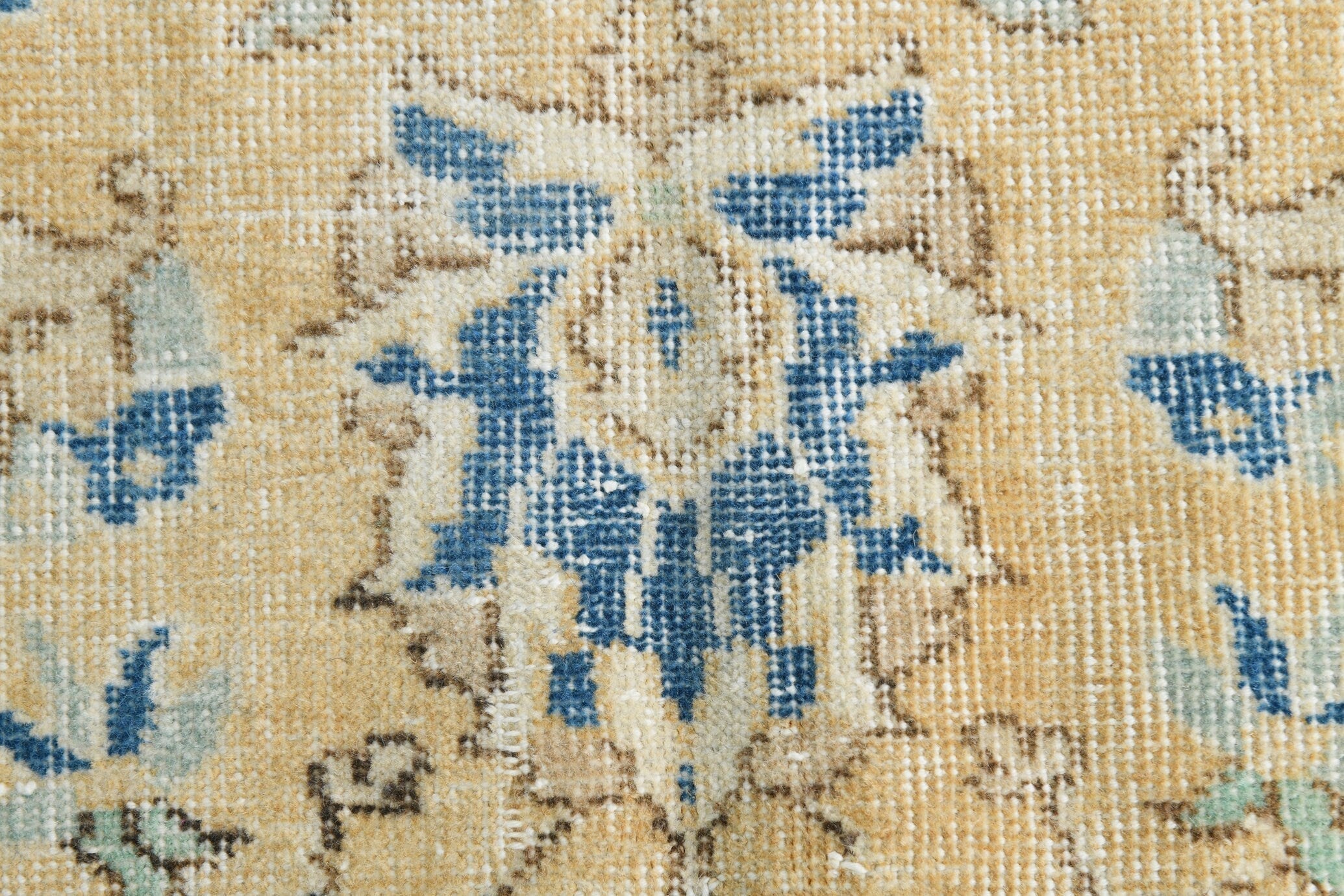 Turkish Vintage Rug 10’1’ x 6’11’