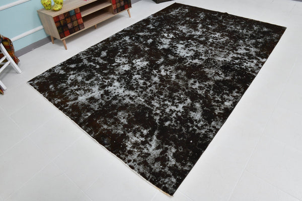Turkish Vintage Rug 10’2’ x 6’10’