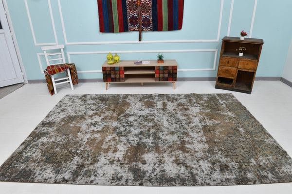 Turkish Vintage Rug 10’2’ x 6’9’