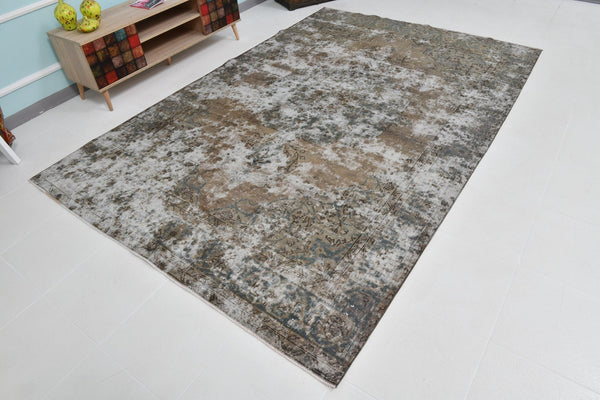 Turkish Vintage Rug 10’2’ x 6’9’