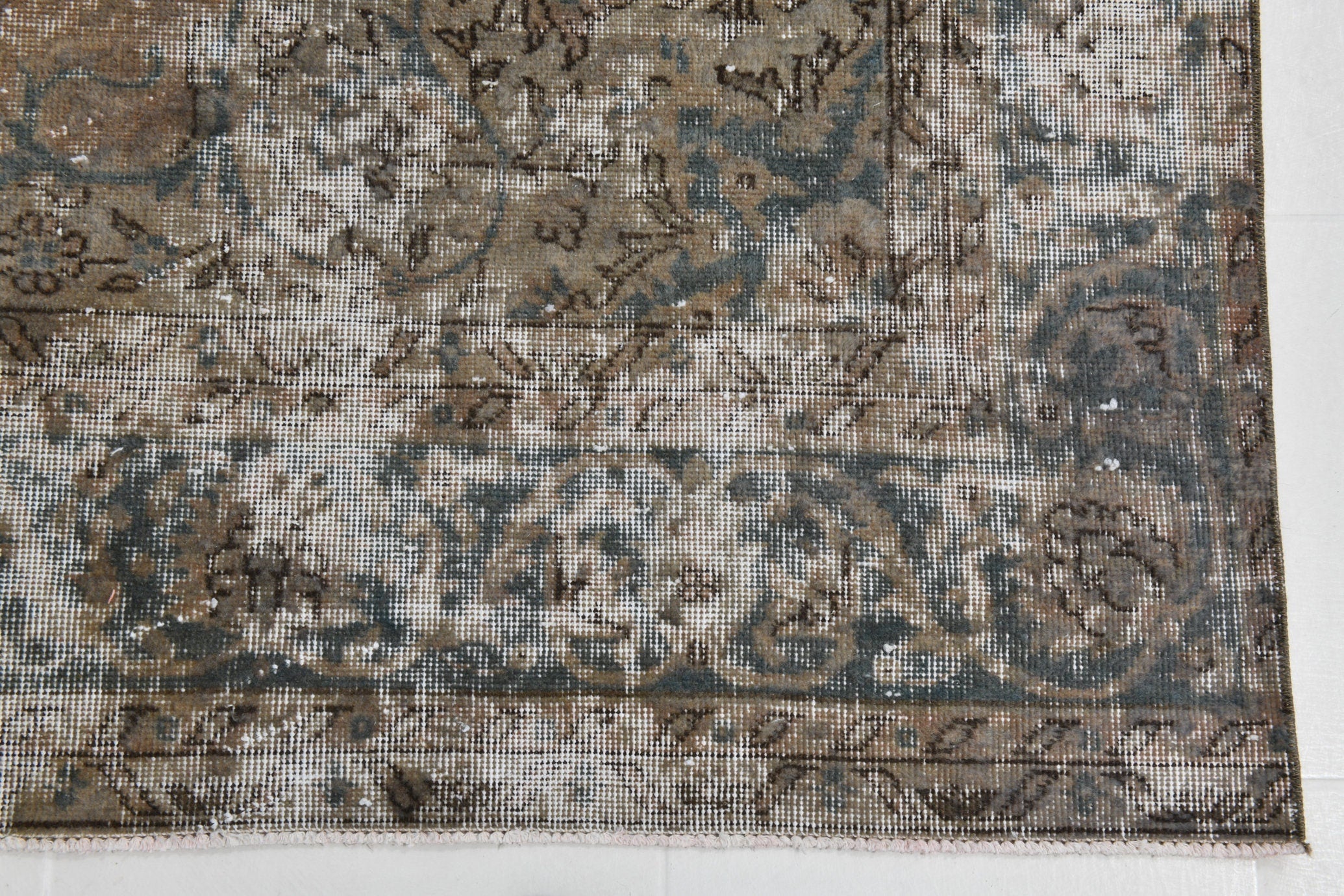 Turkish Vintage Rug 10’2’ x 6’9’