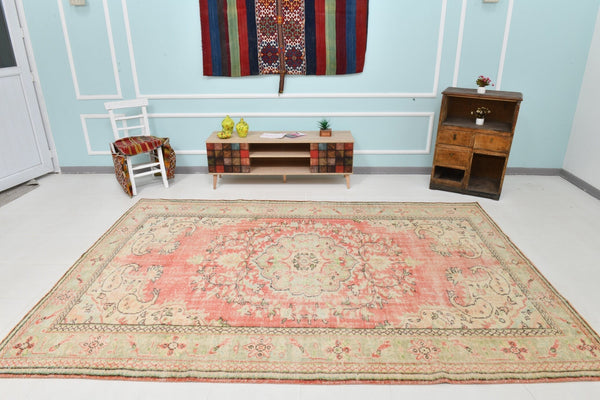 Turkish Vintage Rug 10’3’ x 6’10’
