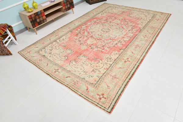 Turkish Vintage Rug 10’3’ x 6’10’