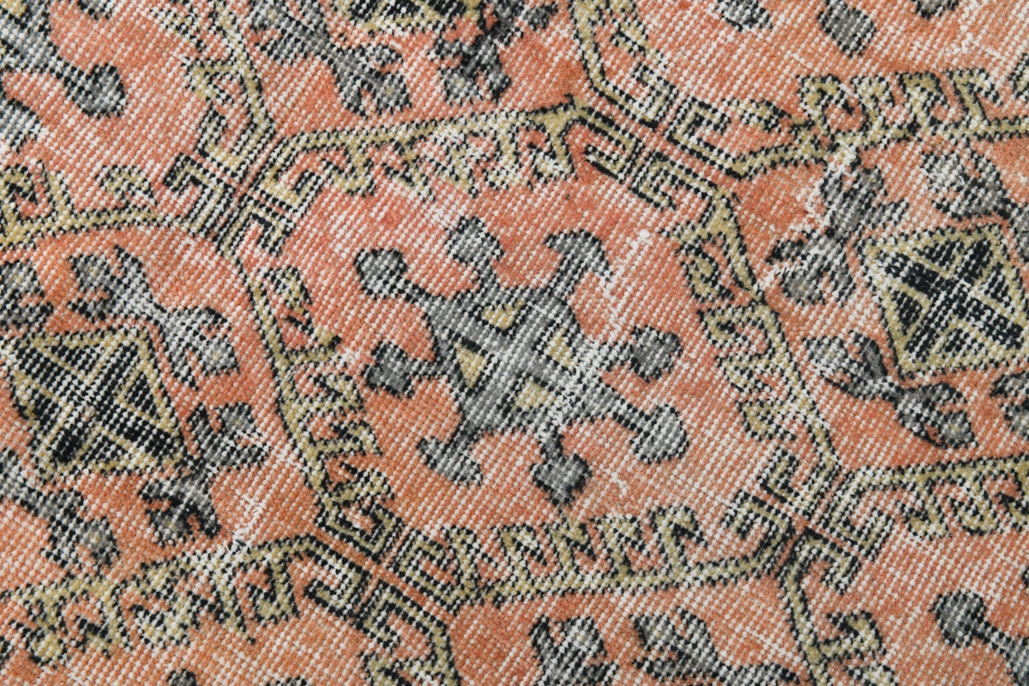 Turkish Vintage Rug 10’4’ x 6’10’