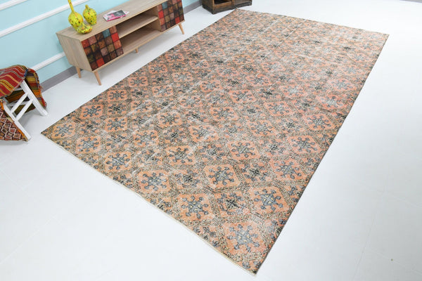 Turkish Vintage Rug 10’4’ x 6’10’