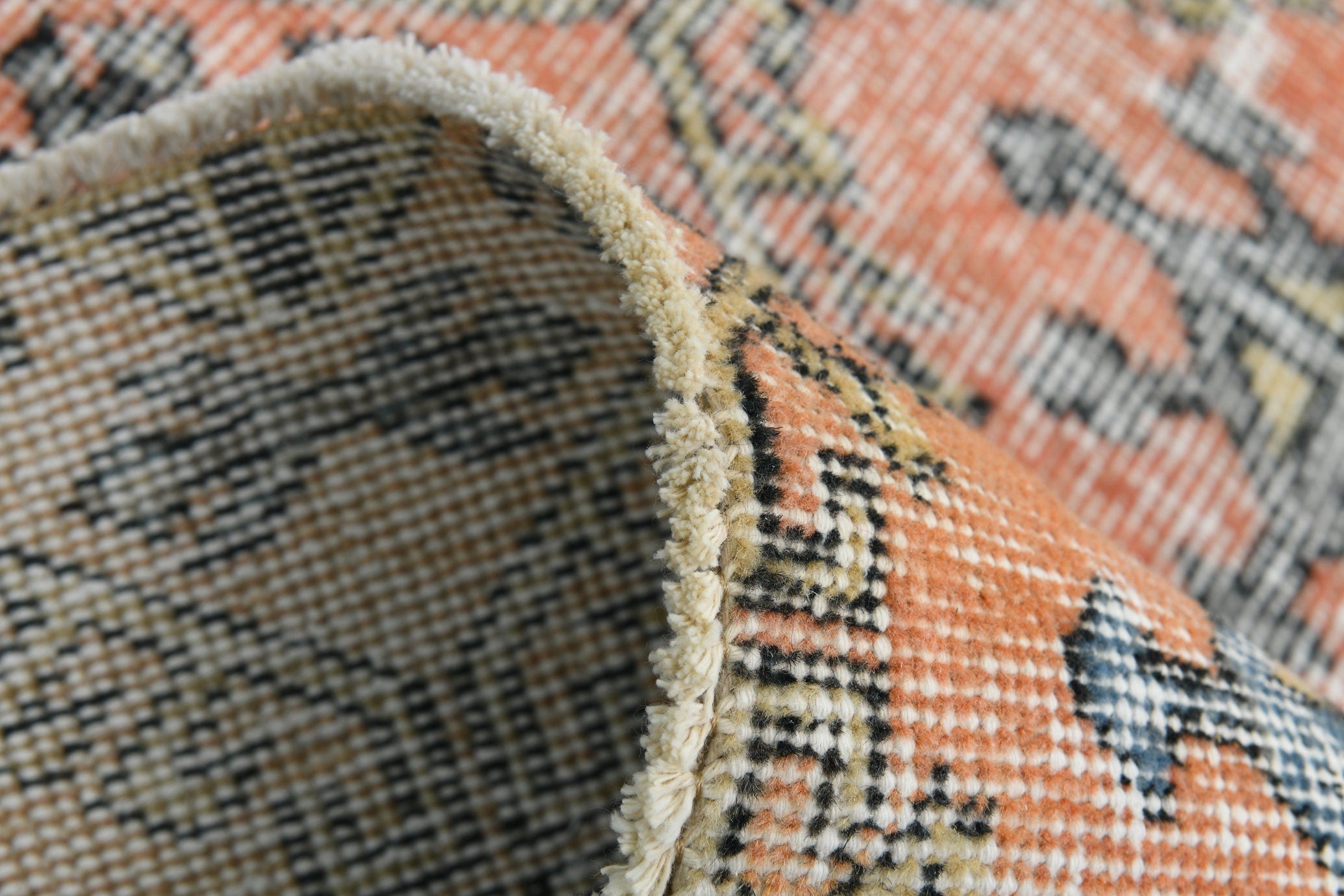 Turkish Vintage Rug 10’4’ x 6’10’