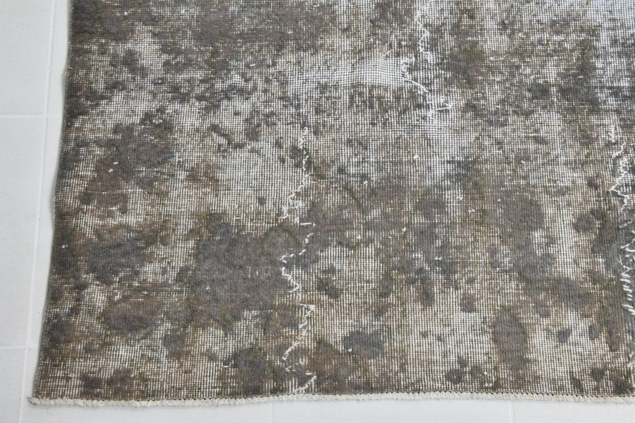 Turkish Vintage Rug 10’4’ x 6’9’