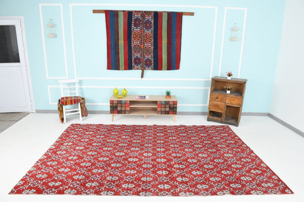 Turkish Vintage Rug 10’6’ x 6’9’